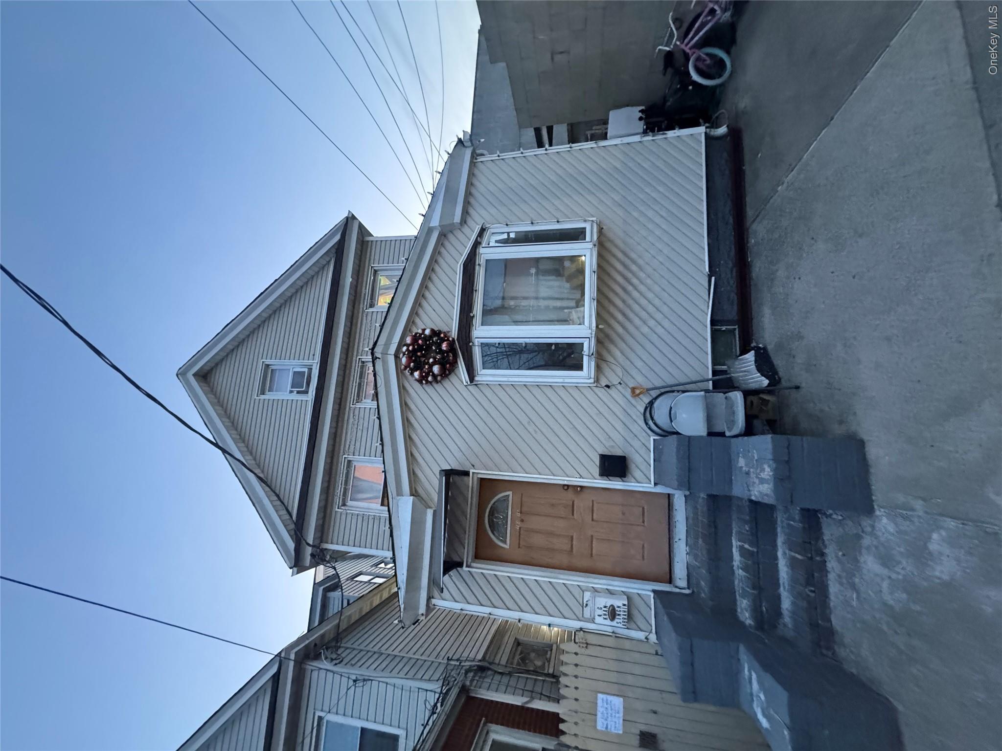 104-16 134th St Property Photo 1