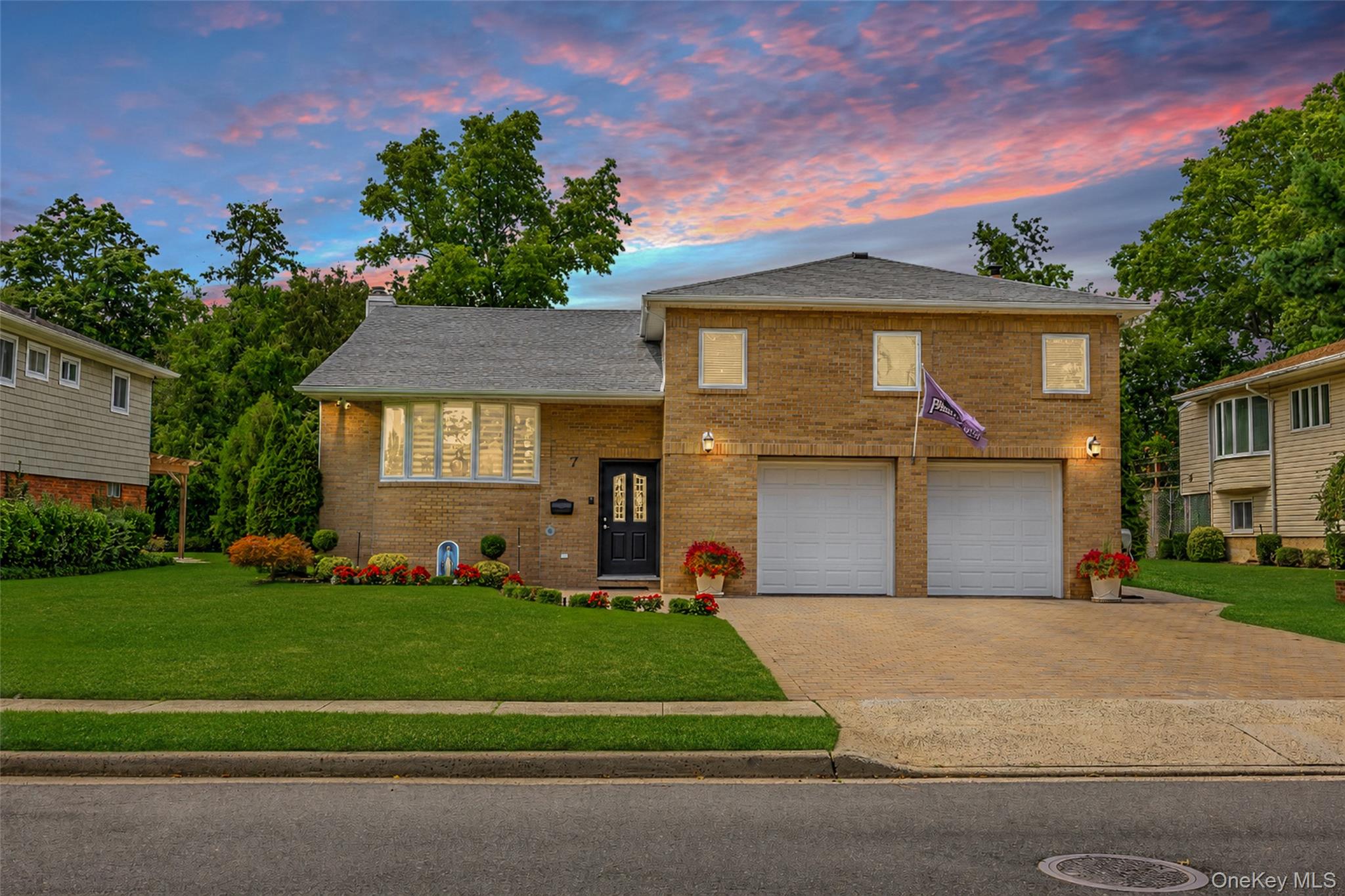 7 Monterey Drive Property Photo 1