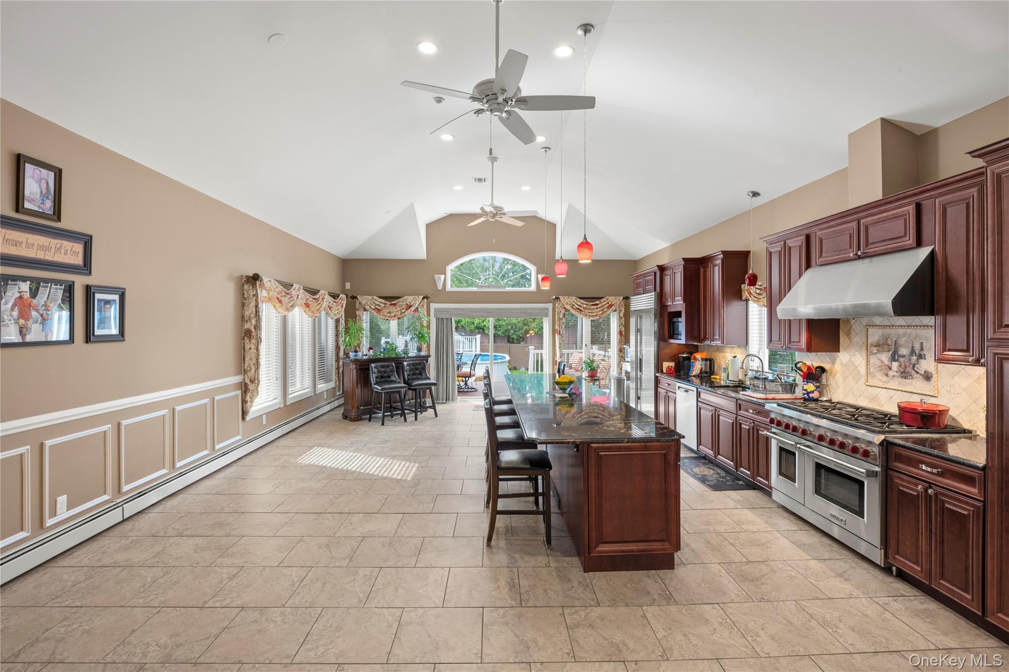 7 Monterey Drive Property Photo 3