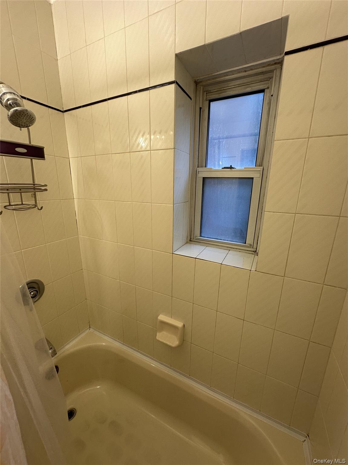 320 S Broadway T4 Property Photo 12