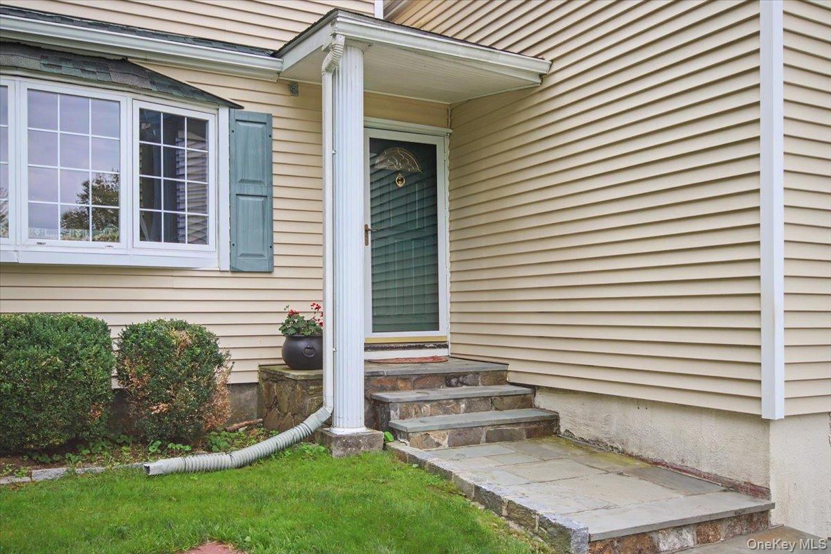 2978 Springhurst Court Property Photo 2