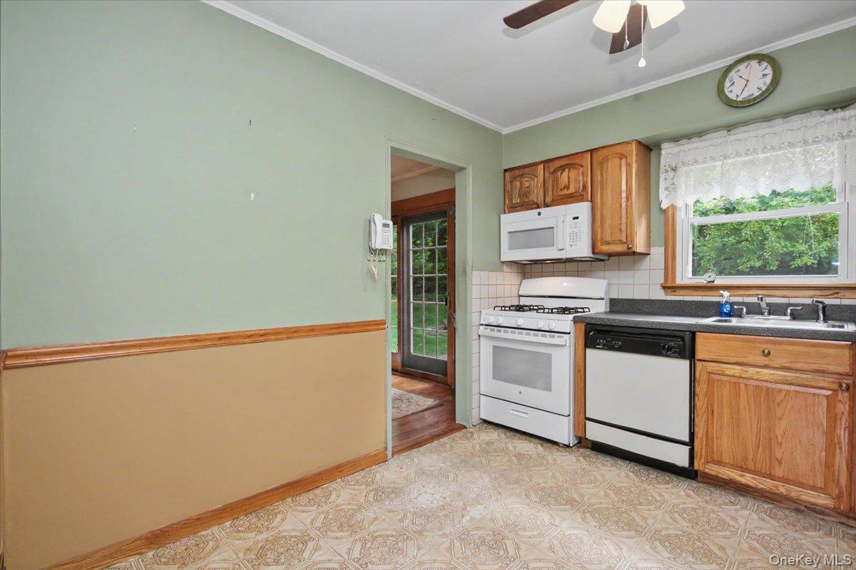 2978 Springhurst Court Property Photo 16