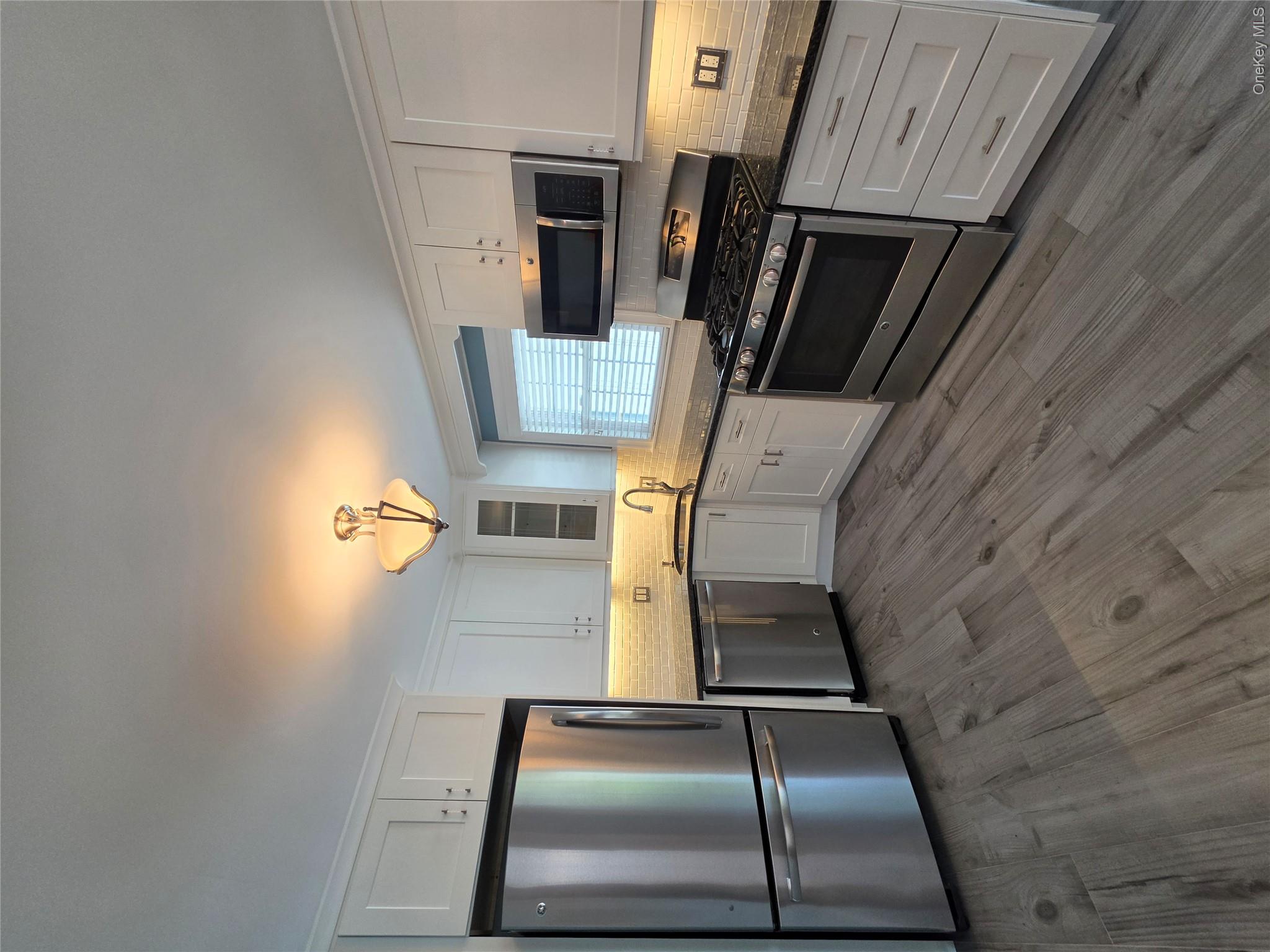 164-15 98th Street Property Photo 3