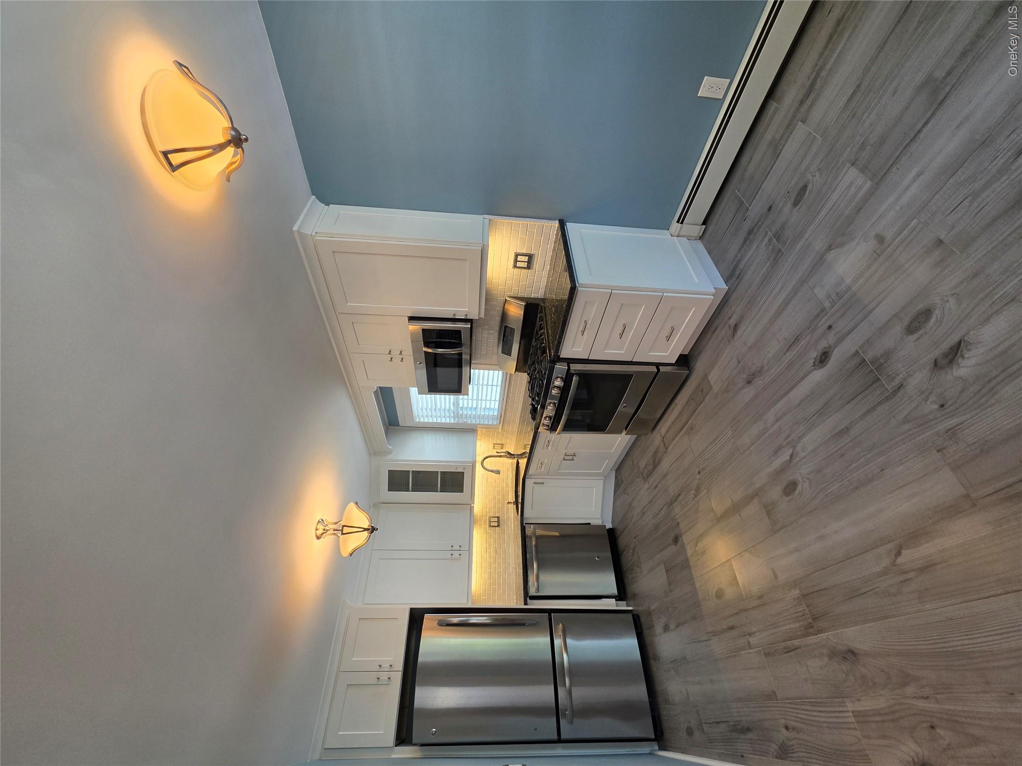 164-15 98th Street Property Photo 4