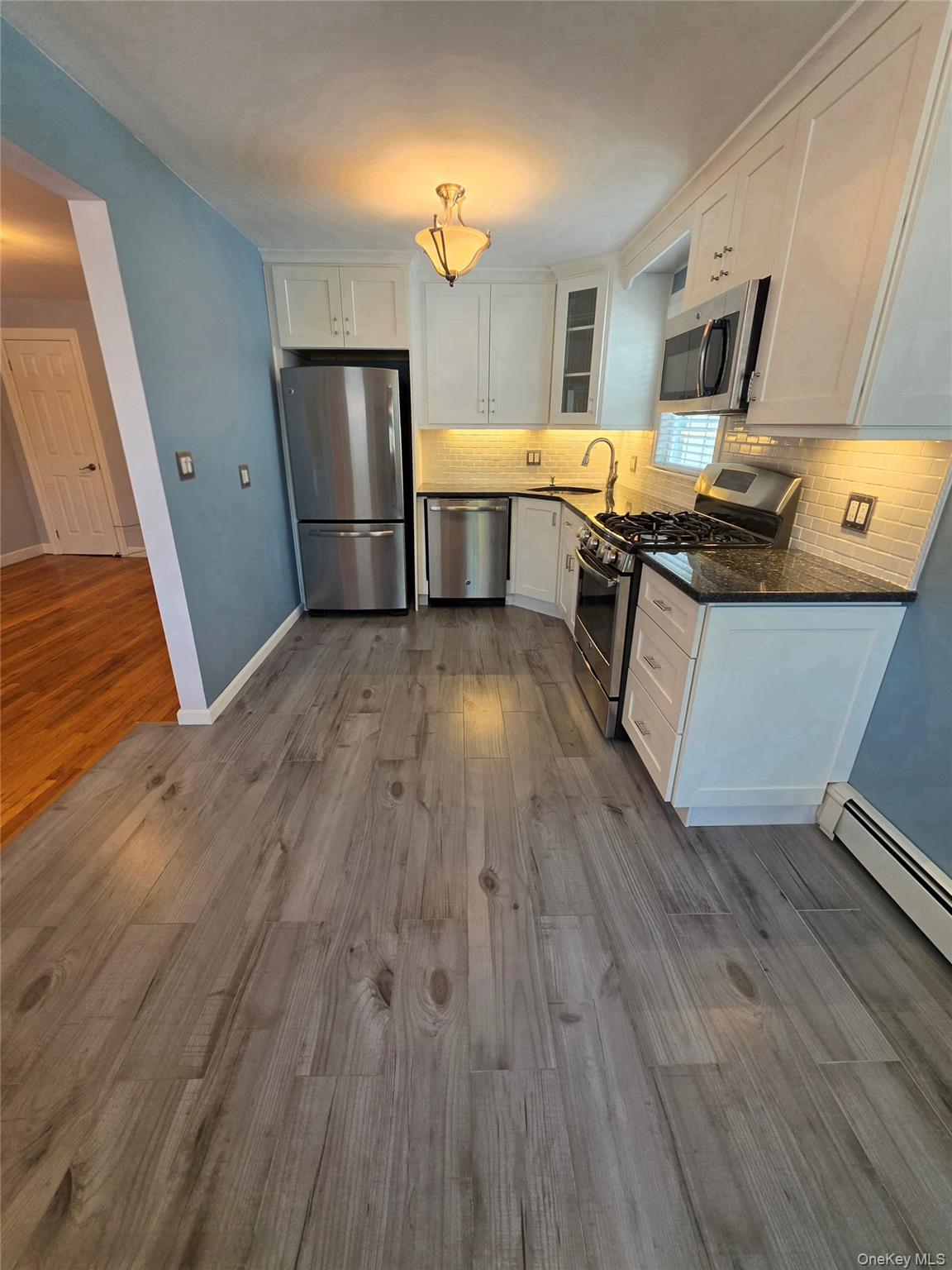 164-15 98th Street Property Photo 6