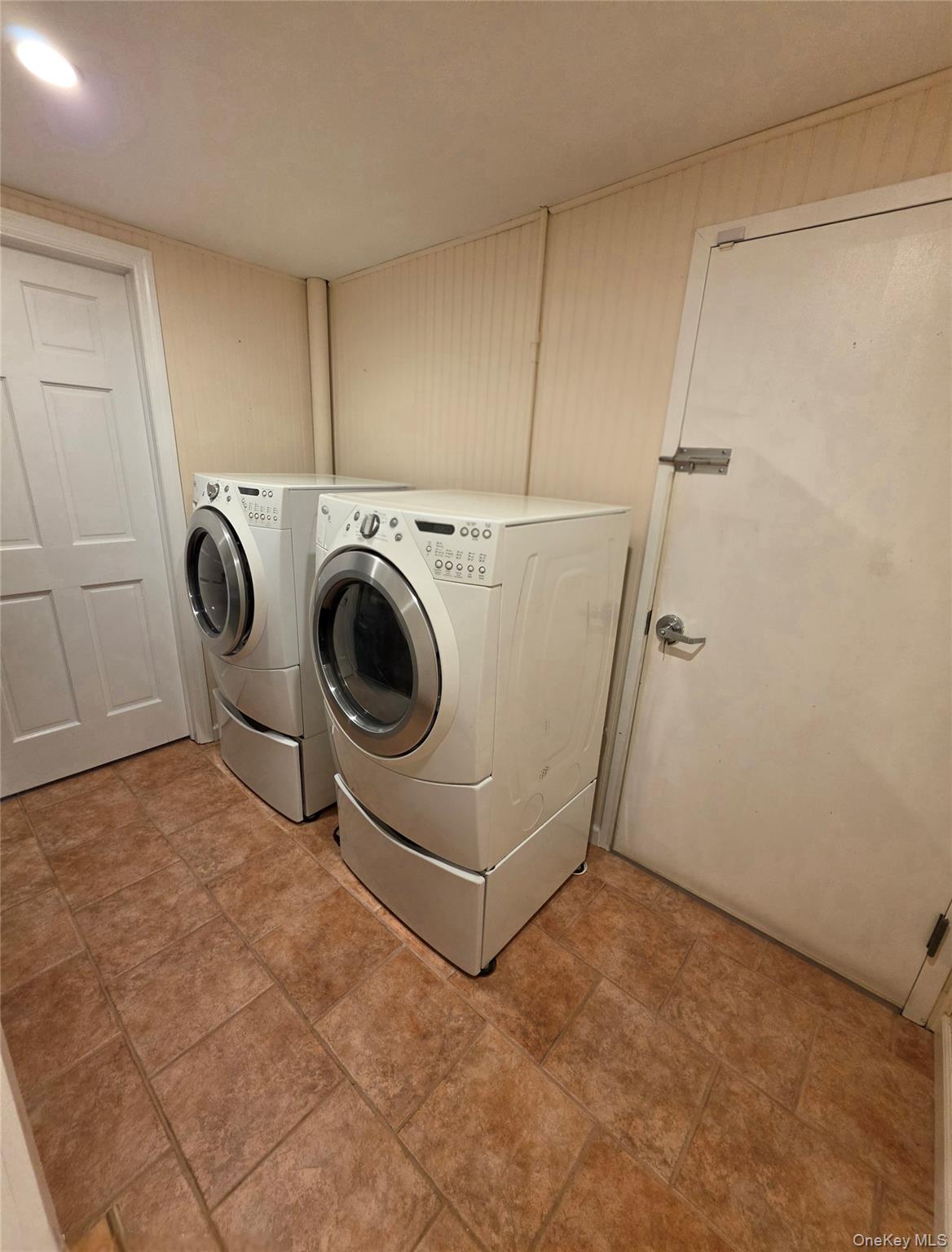 164-15 98th Street Property Photo 27