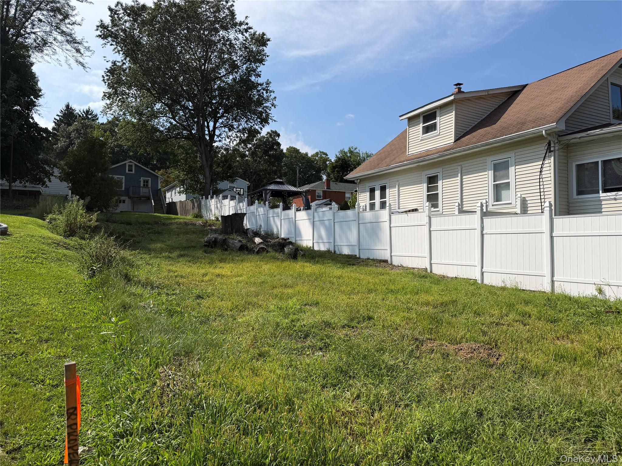 93 Fowler Avenue Property Photo 3