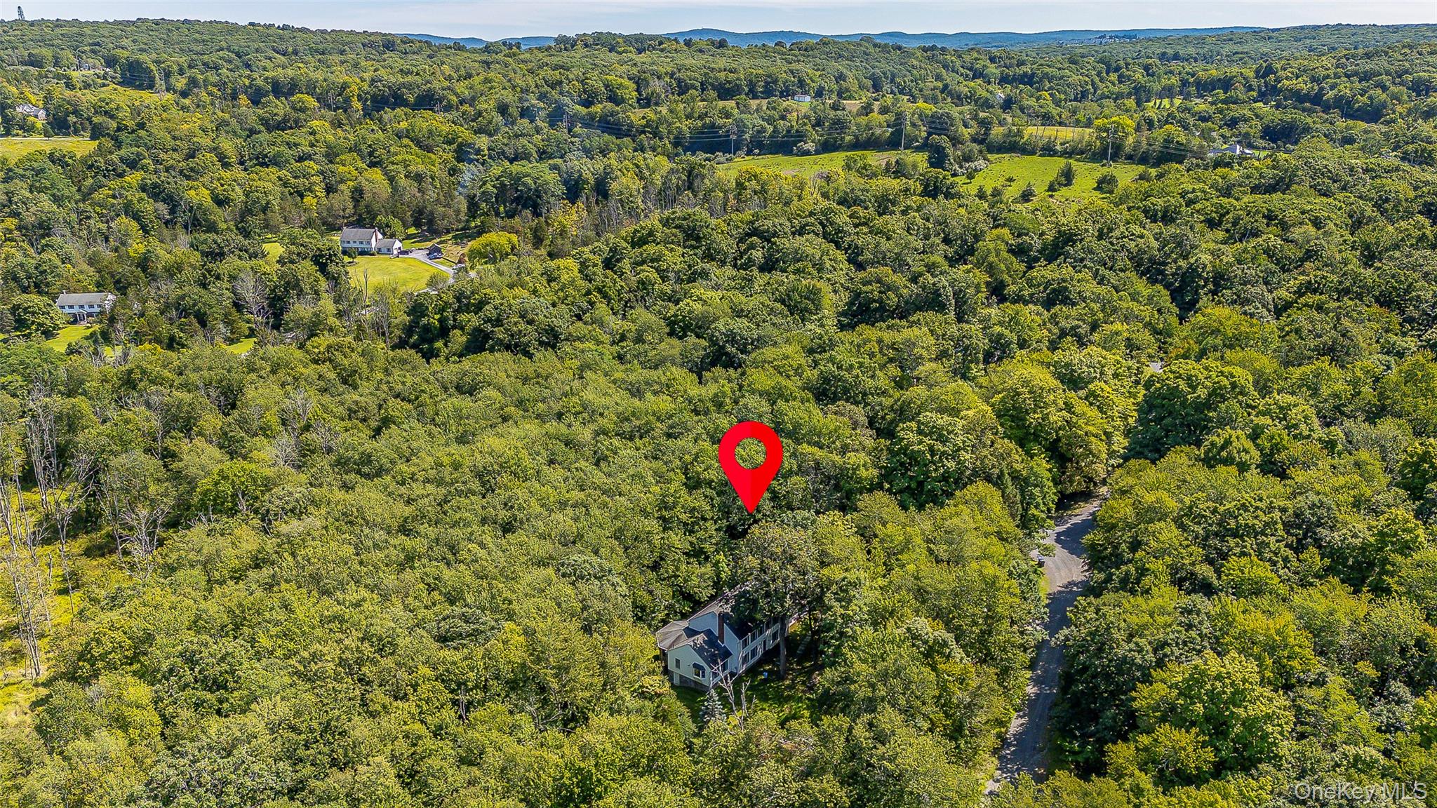 5 Red Fox Run Property Photo 4