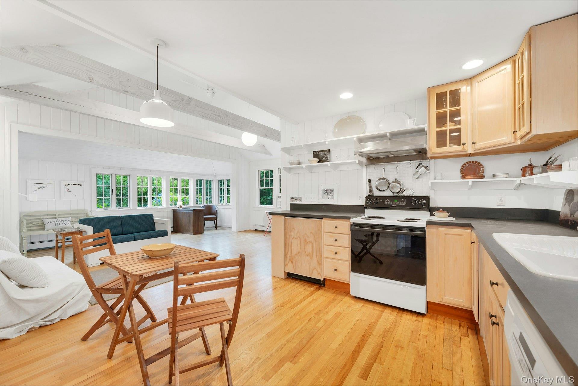 1100 7th Street Property Photo 6