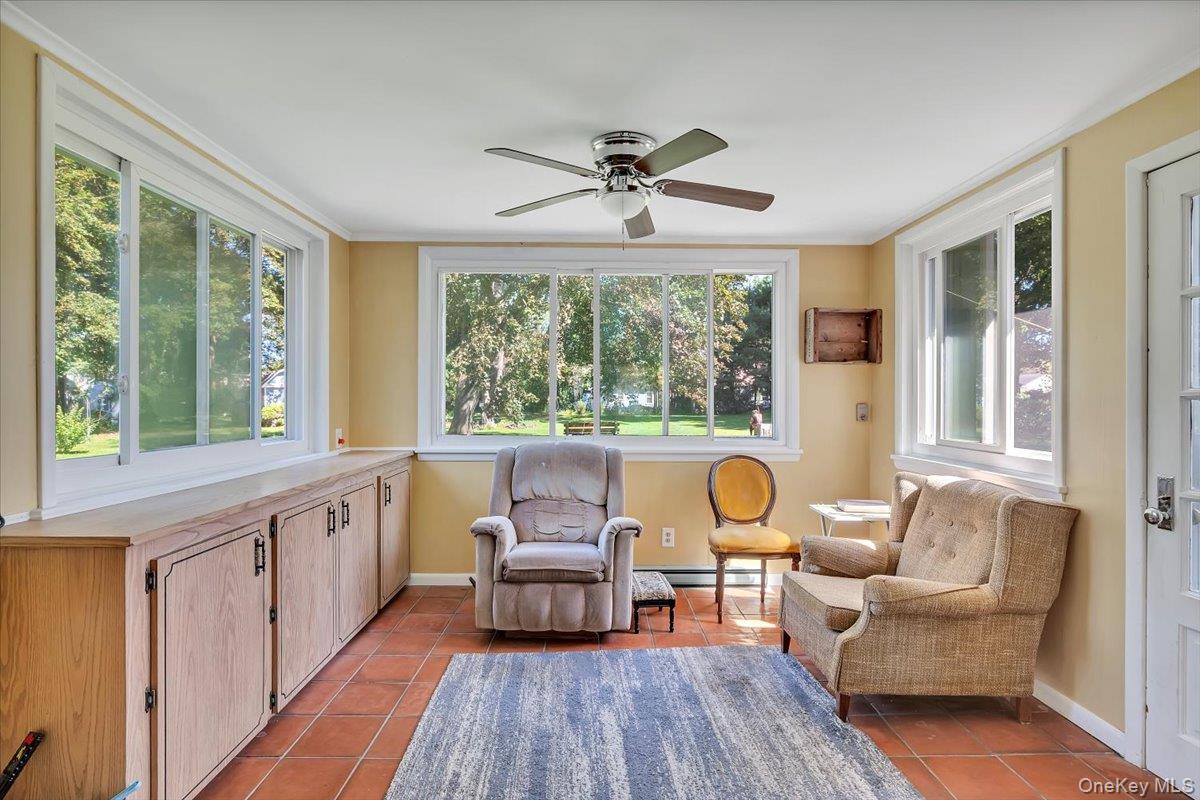 10 Eastland Avenue Property Photo 17