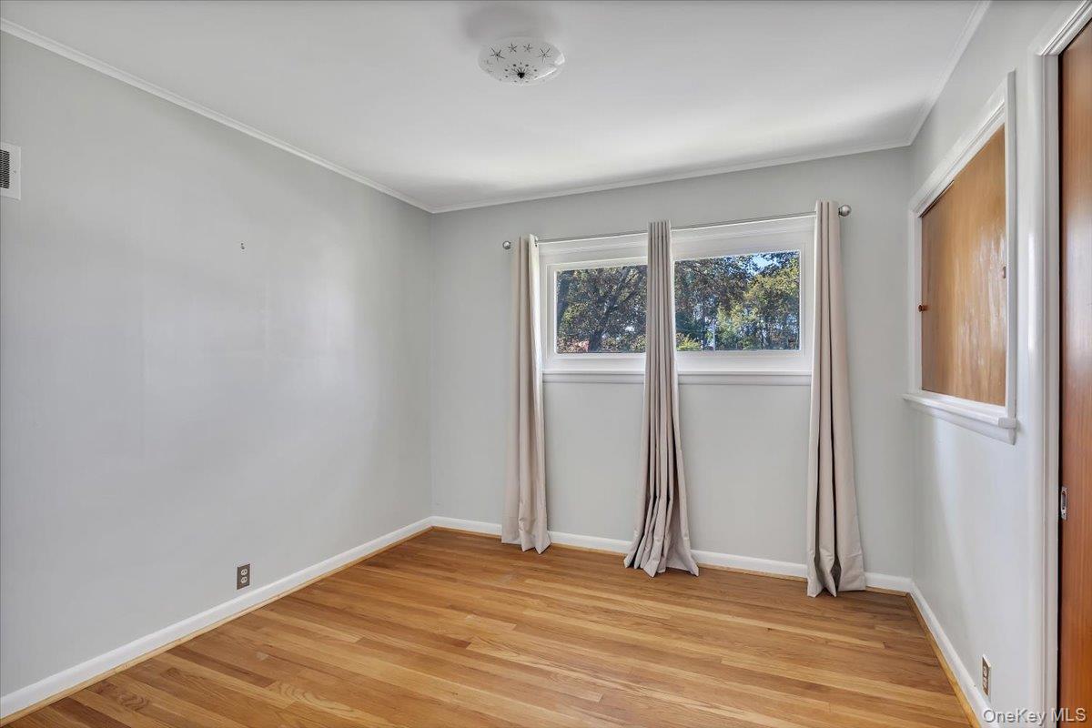 10 Eastland Avenue Property Photo 27