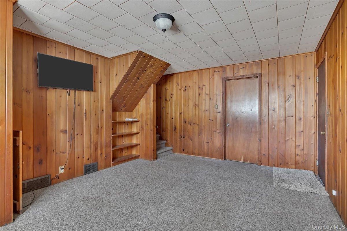 10 Eastland Avenue Property Photo 31