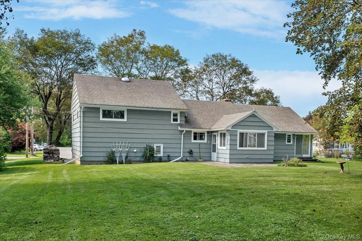 10 Eastland Avenue Property Photo 38