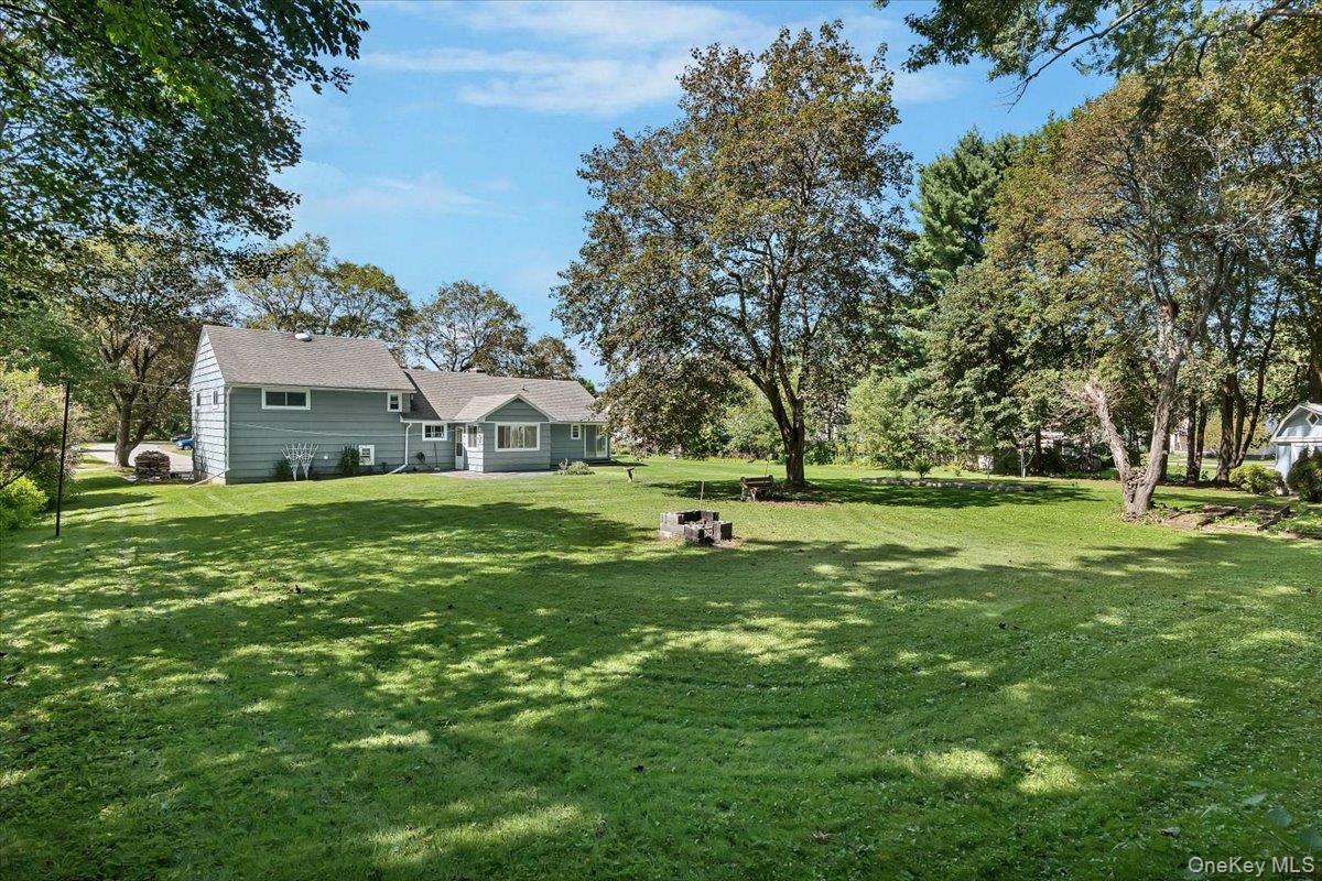10 Eastland Avenue Property Photo 40