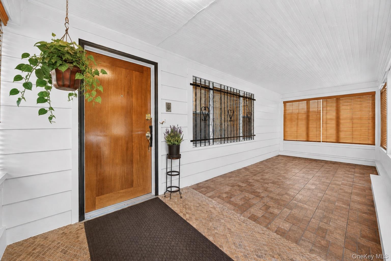 77 Irving Place Property Photo 3