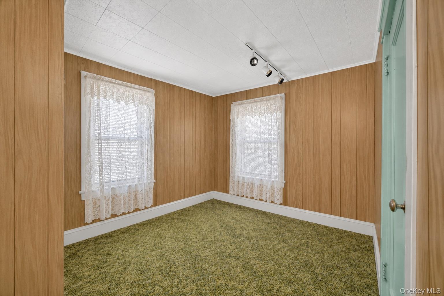 77 Irving Place Property Photo 9