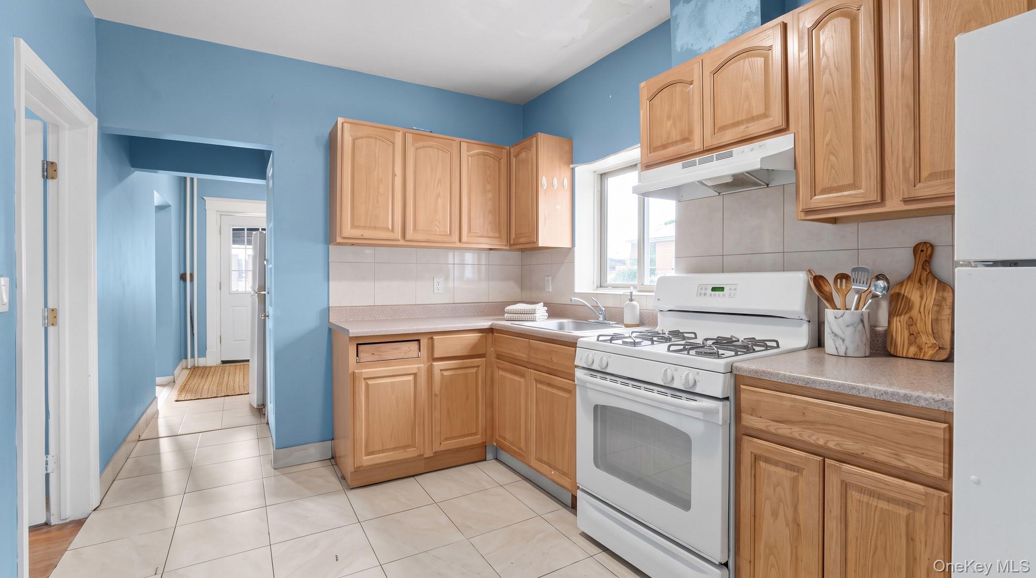 139 5th Avenue Property Photo 8