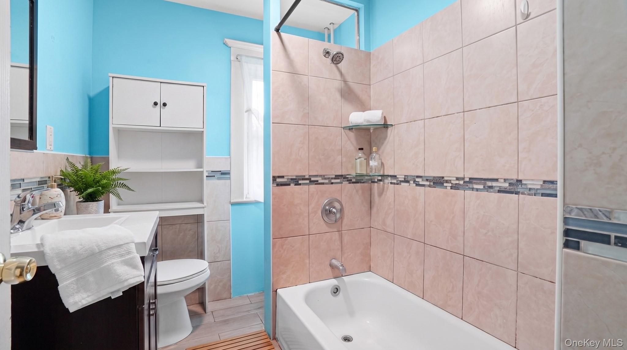 139 5th Avenue Property Photo 12