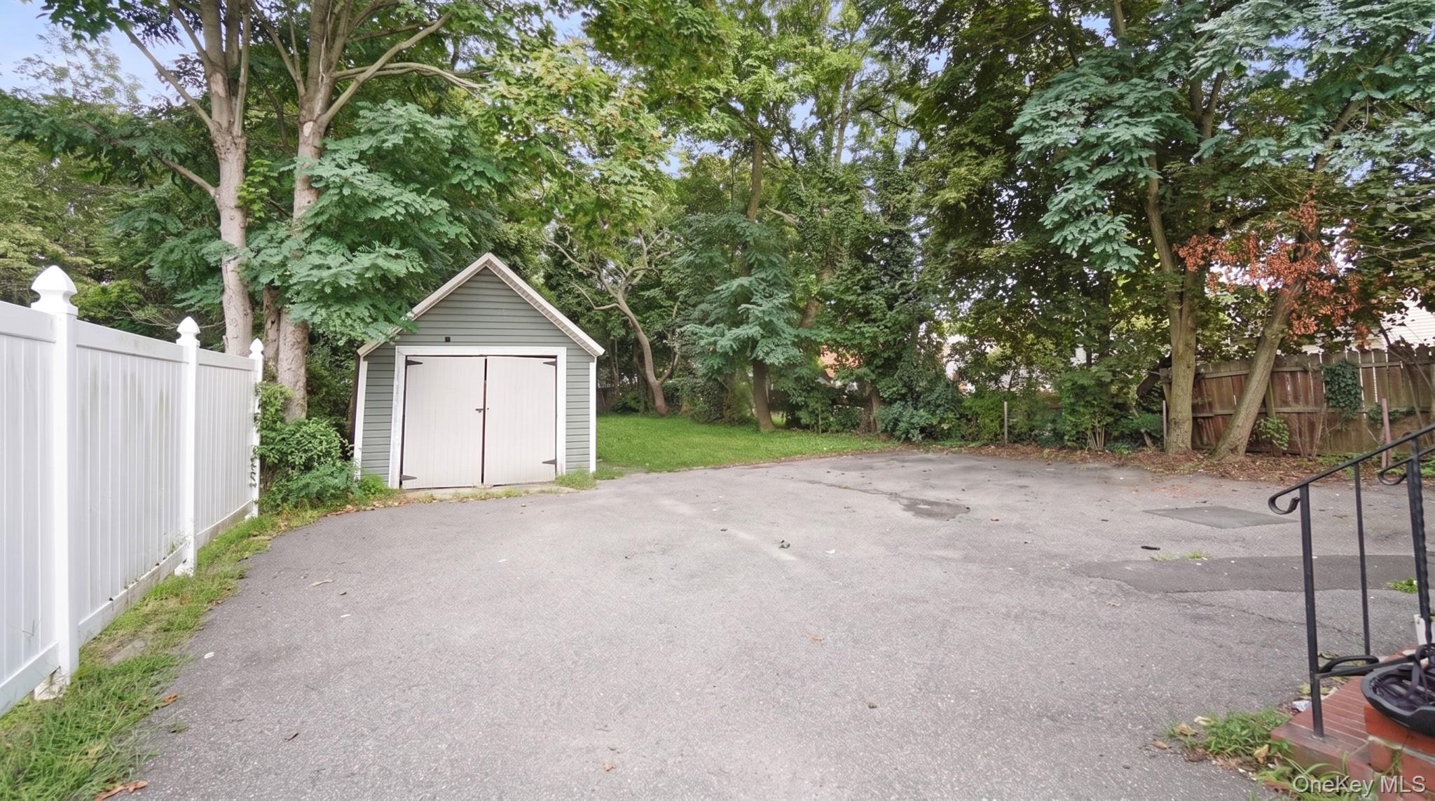139 5th Avenue Property Photo 20