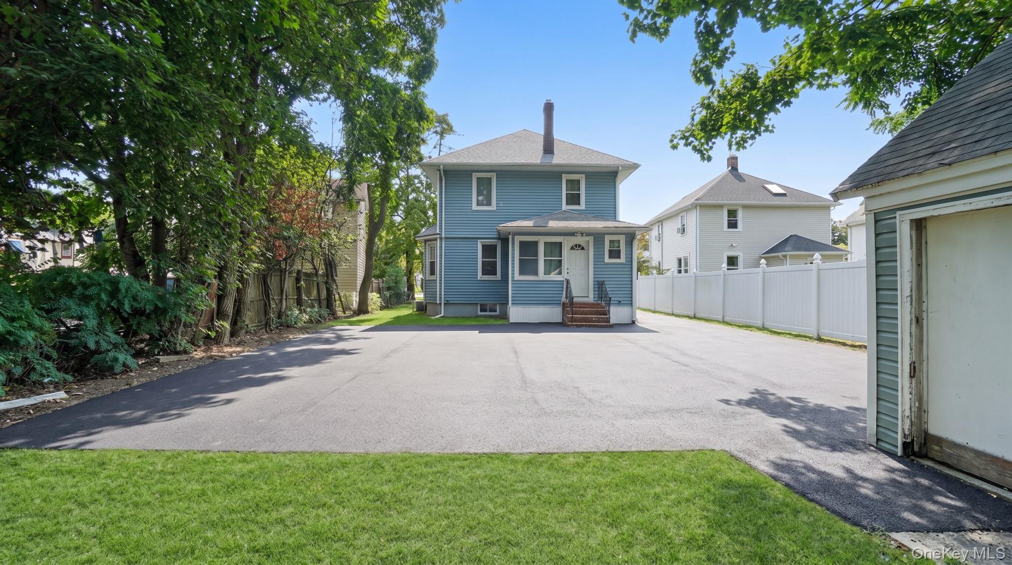 139 5th Avenue Property Photo 21