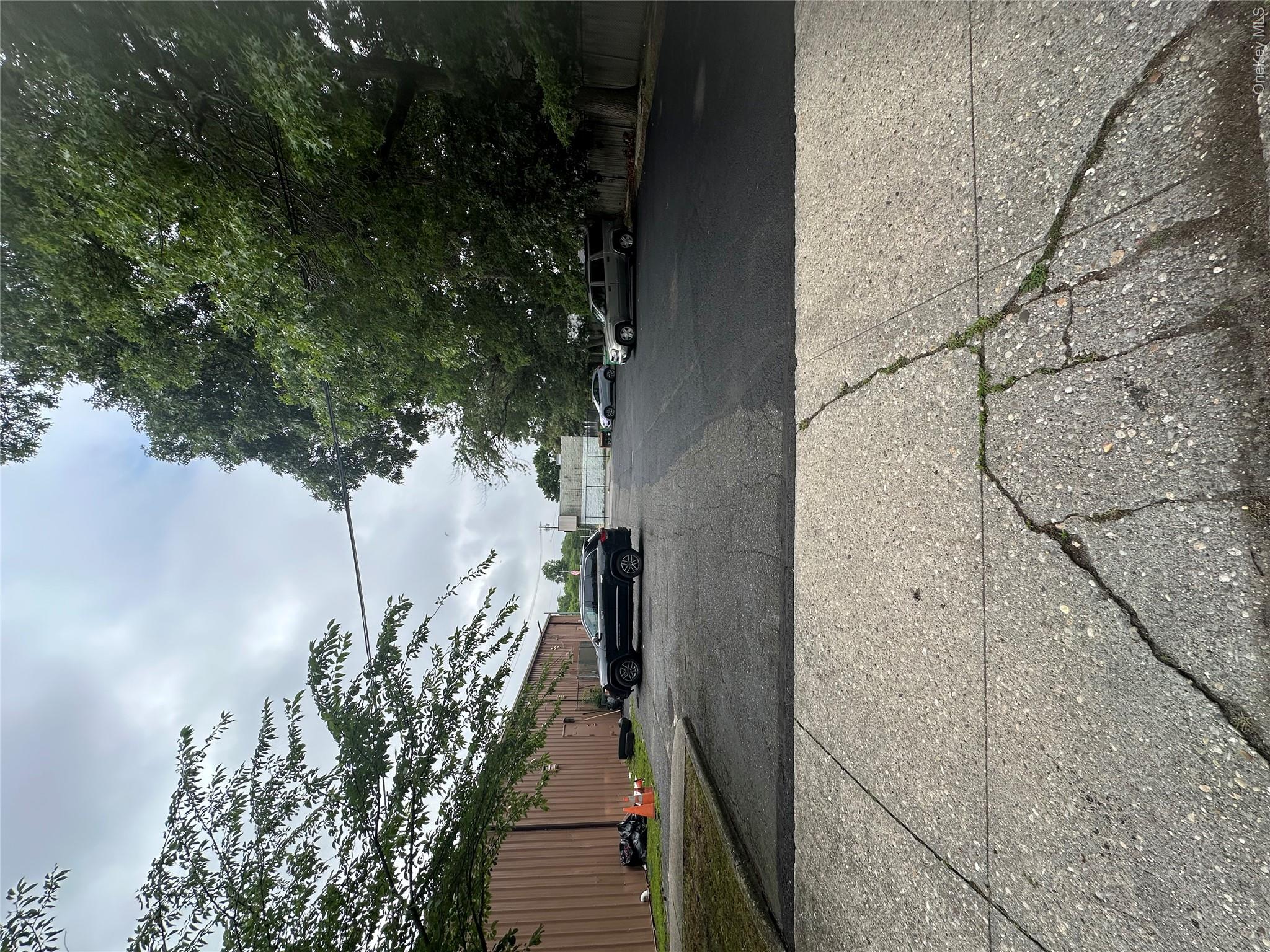 164 Margin Drive W Property Photo 2