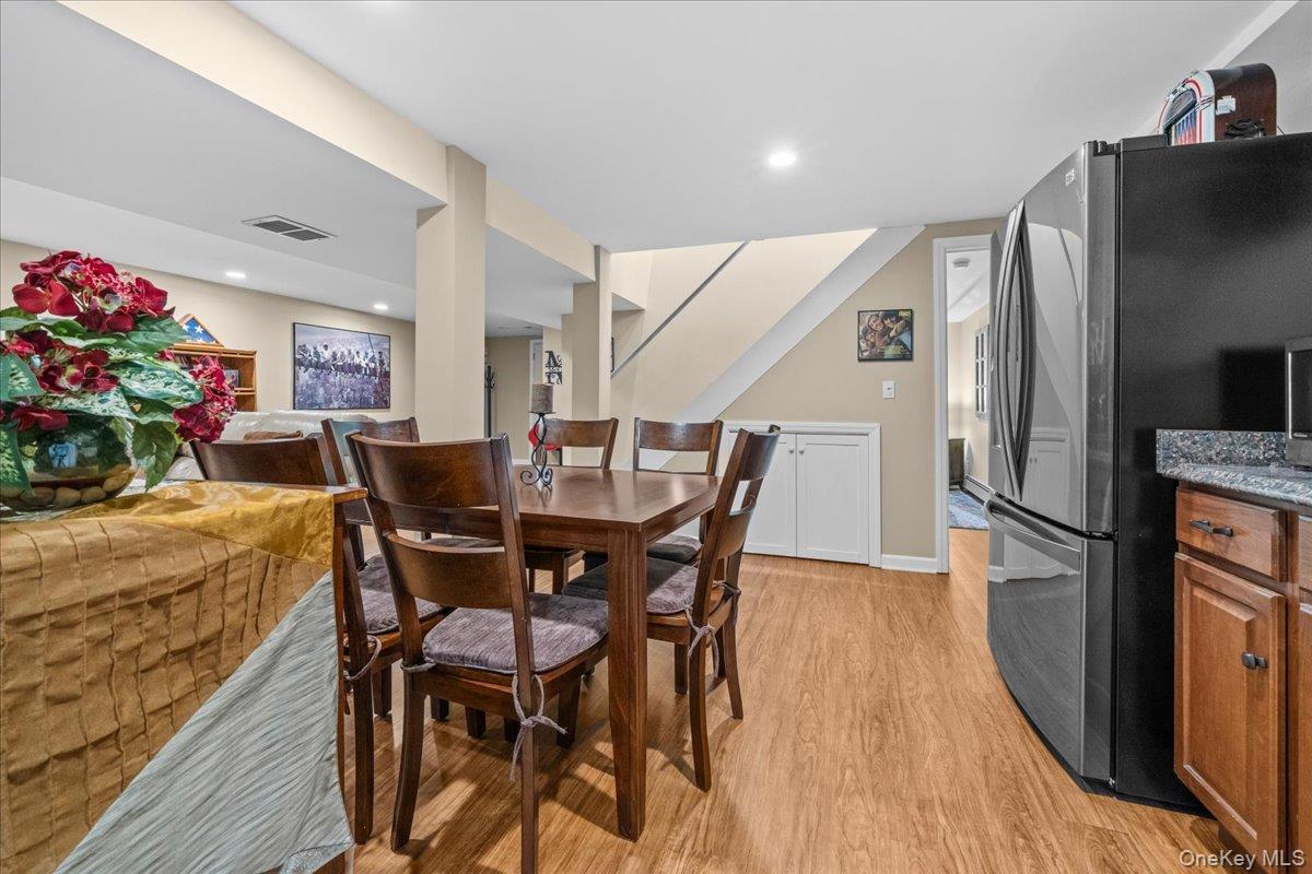 15 Robinson Avenue Property Photo 20