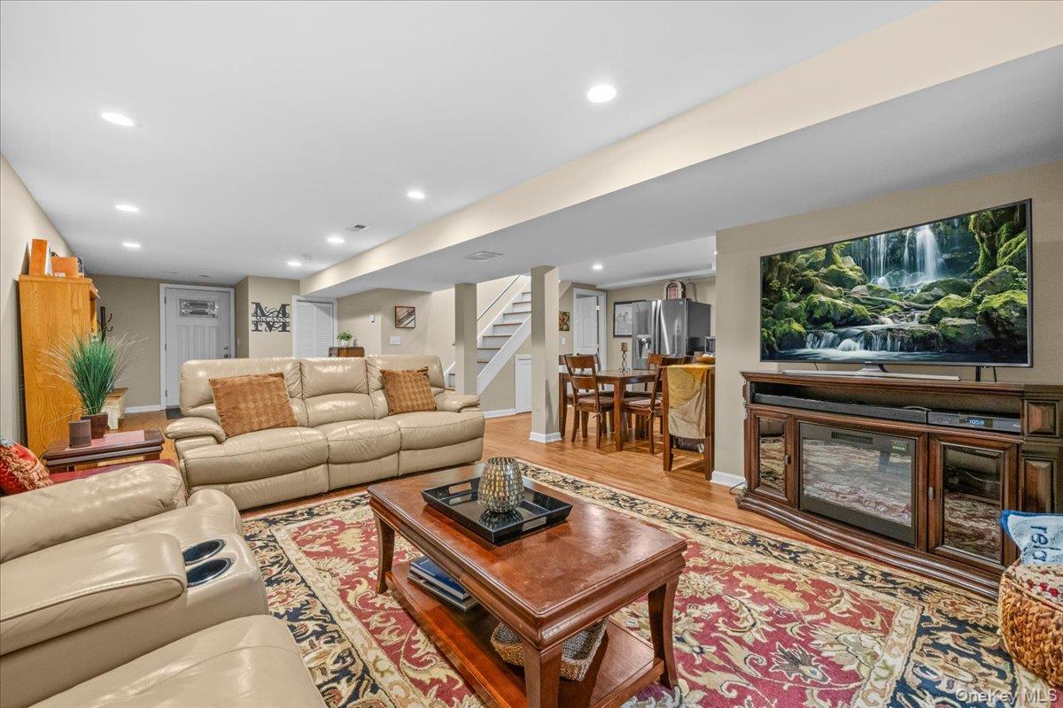 15 Robinson Avenue Property Photo 21
