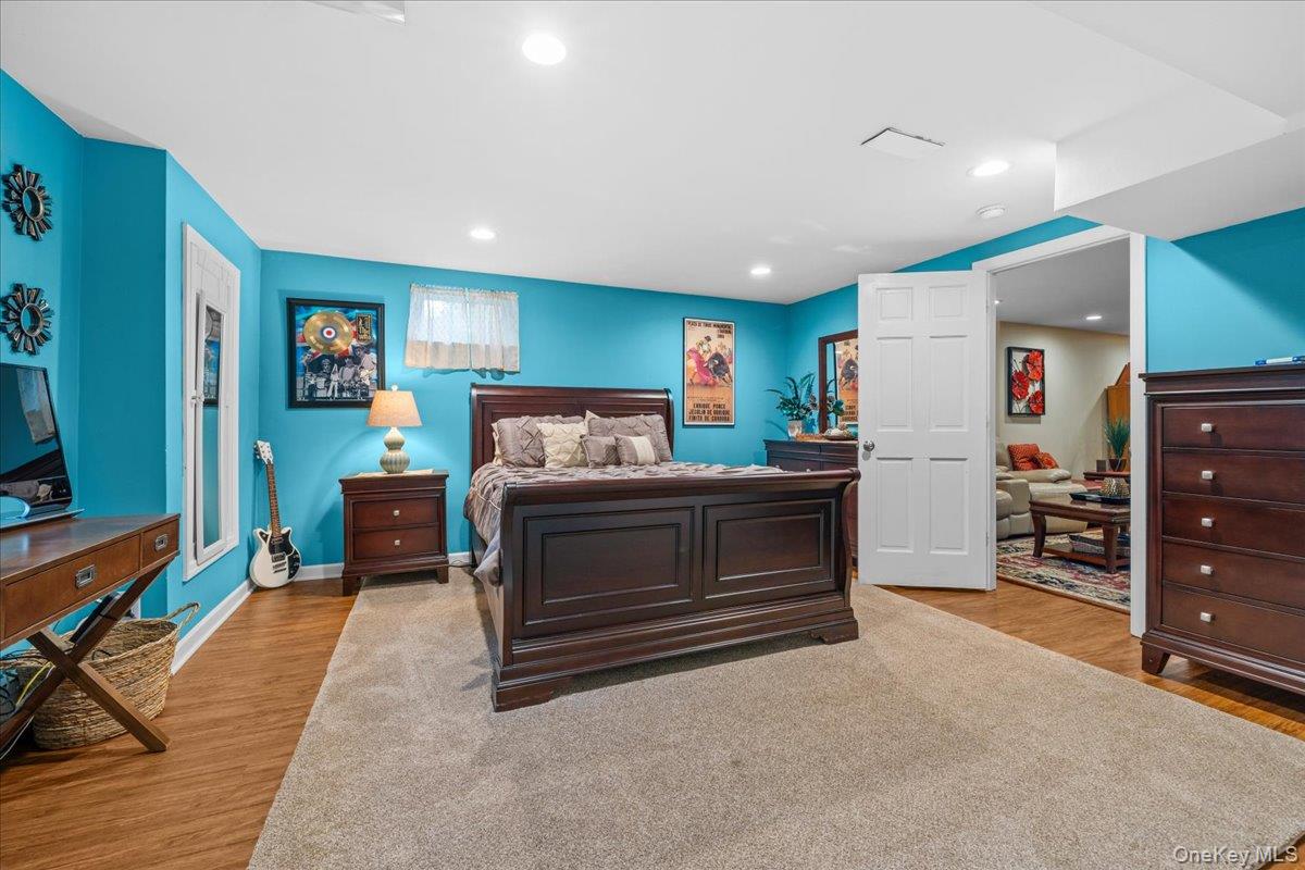 15 Robinson Avenue Property Photo 23