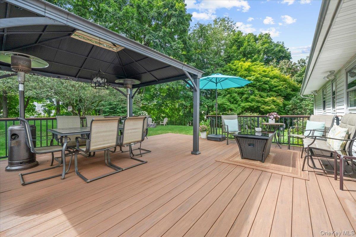 15 Robinson Avenue Property Photo 29