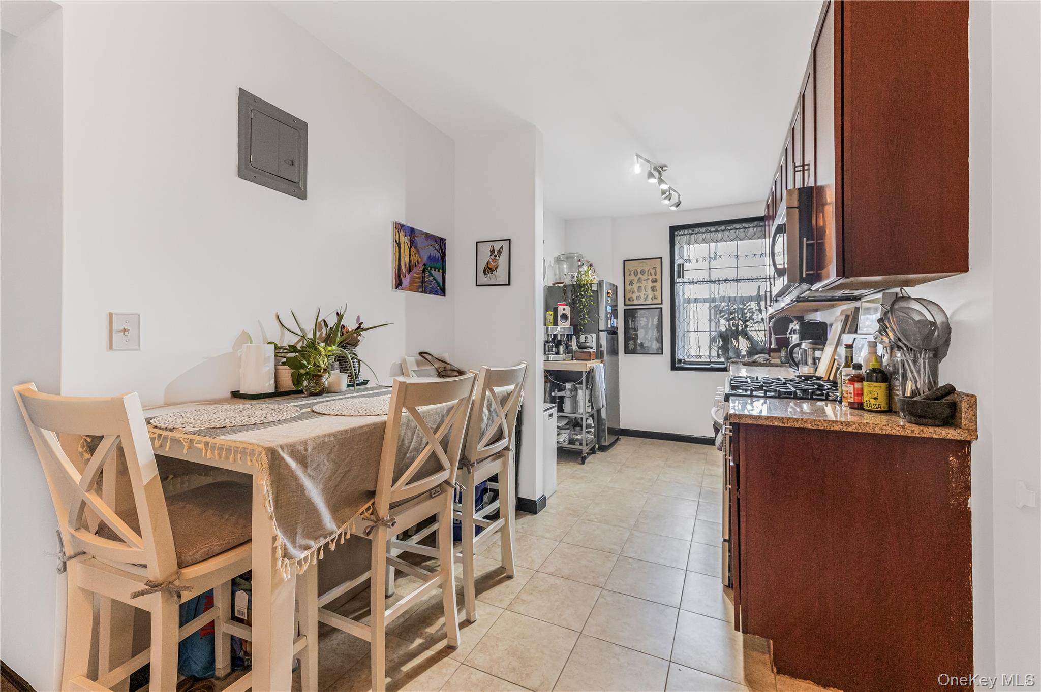 808 Bronx River Road 6c Property Photo 6