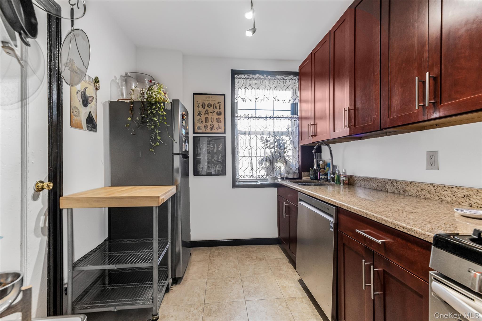 808 Bronx River Road 6c Property Photo 8