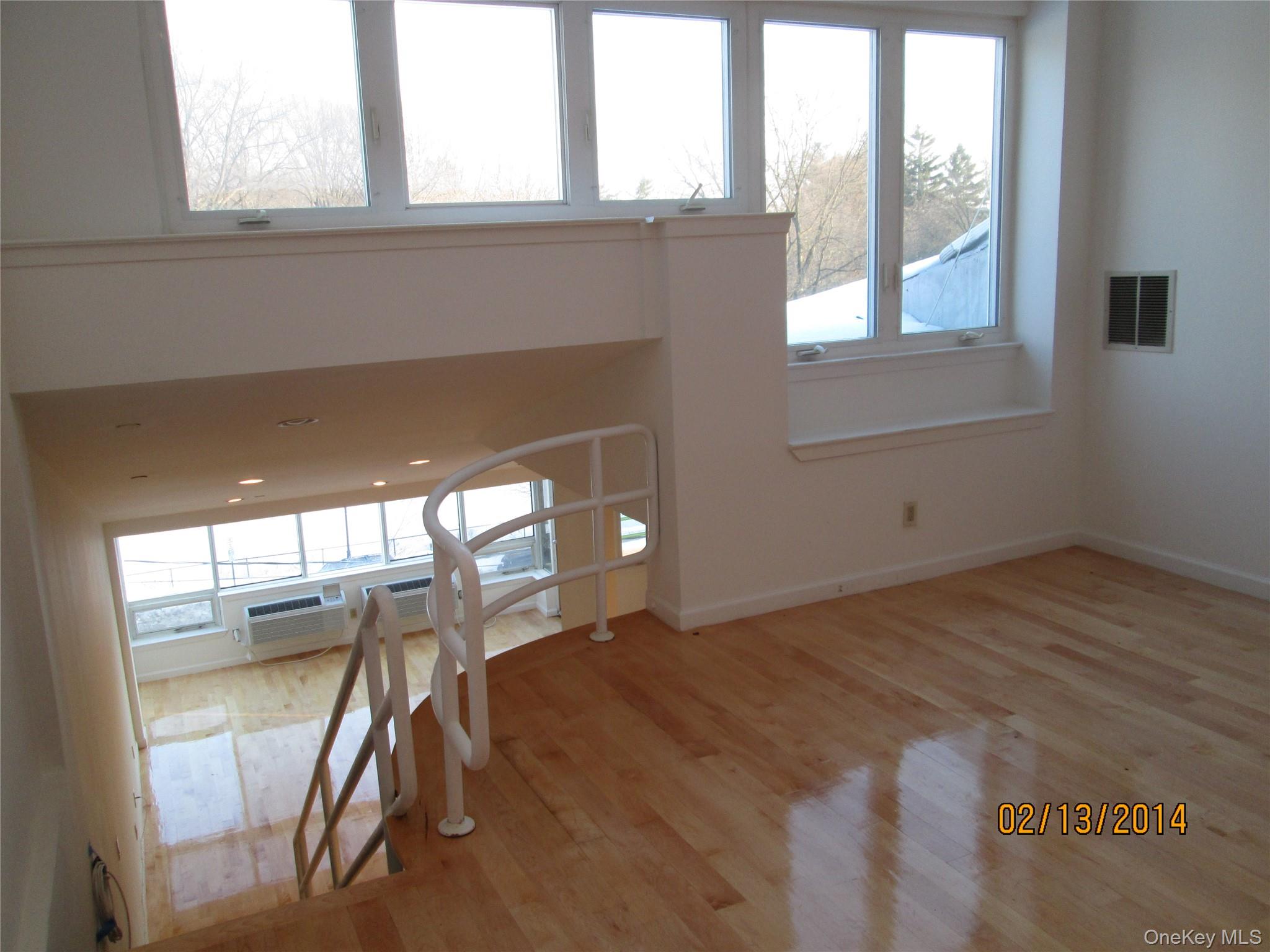 237 Great Neck 4b Property Photo 7
