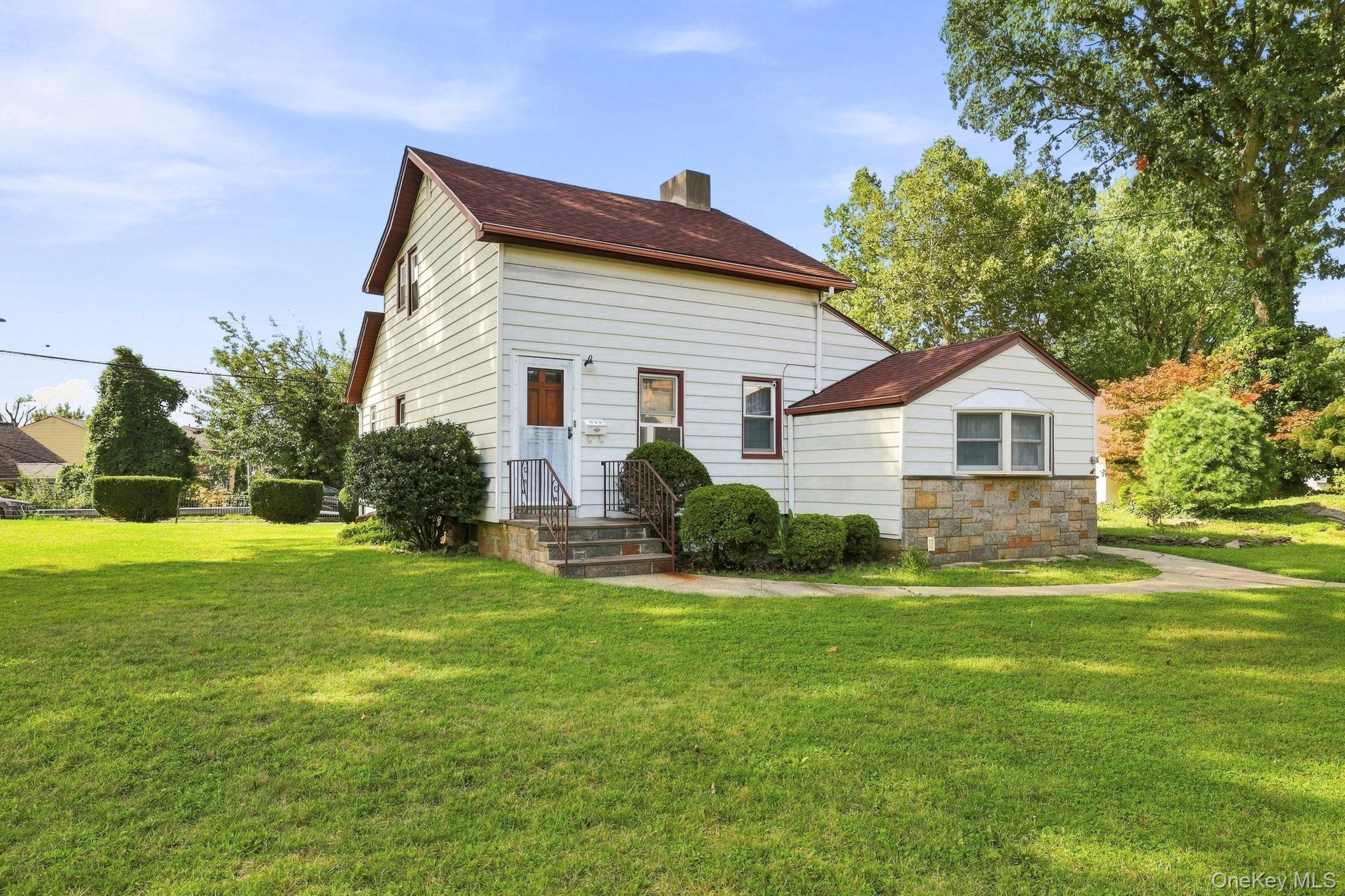 83 Brewster Avenue Property Photo 1