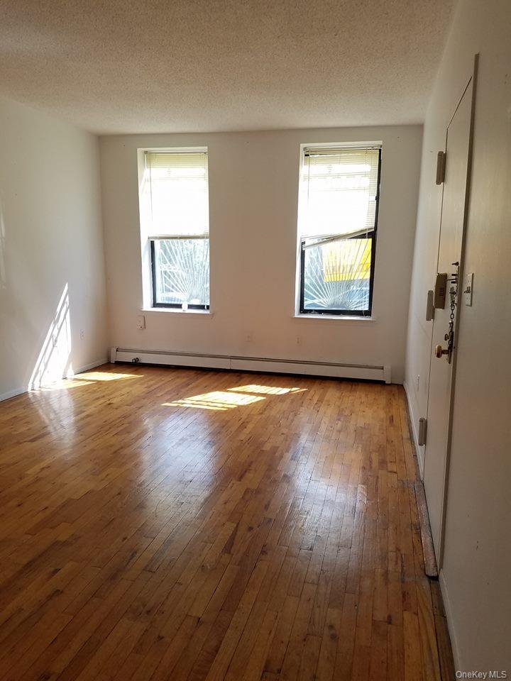 1047 Faile Street 1047a Property Photo 11