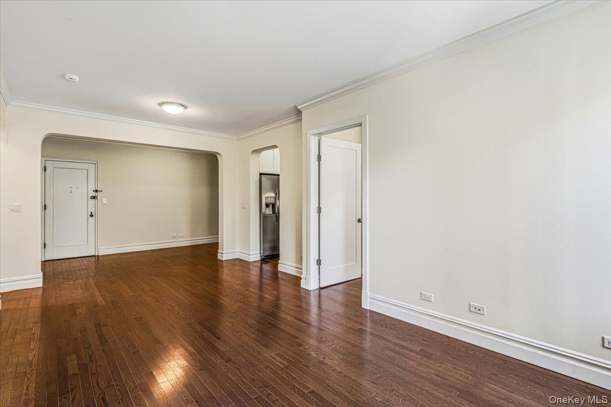 73-12 35th Avenue D32 Property Photo 6