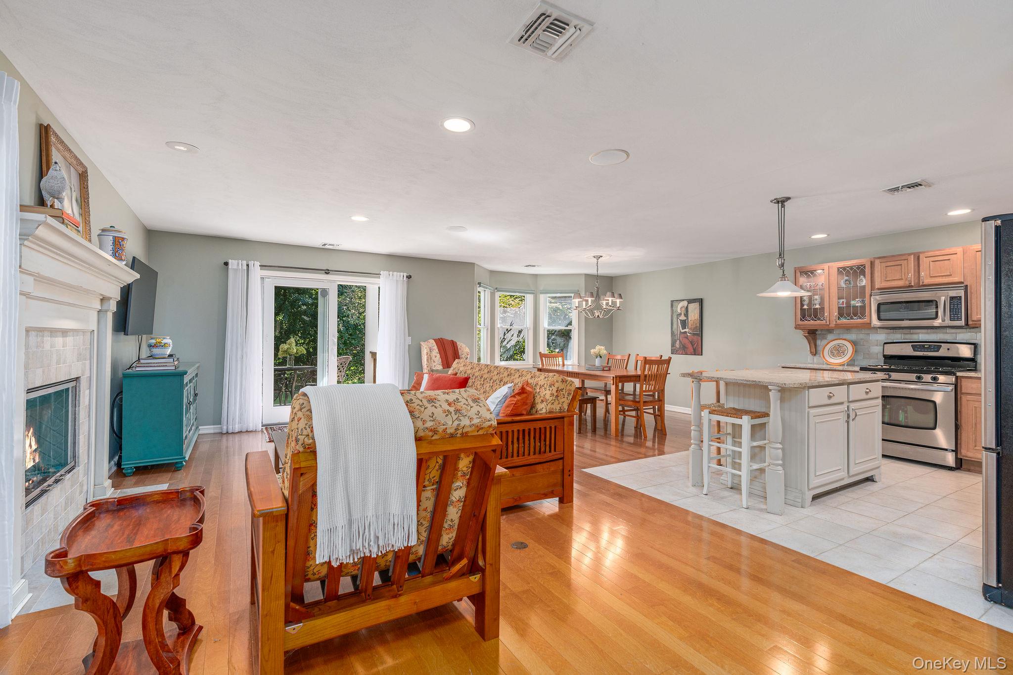 606 Willow Pond Drive 606 Property Photo 4