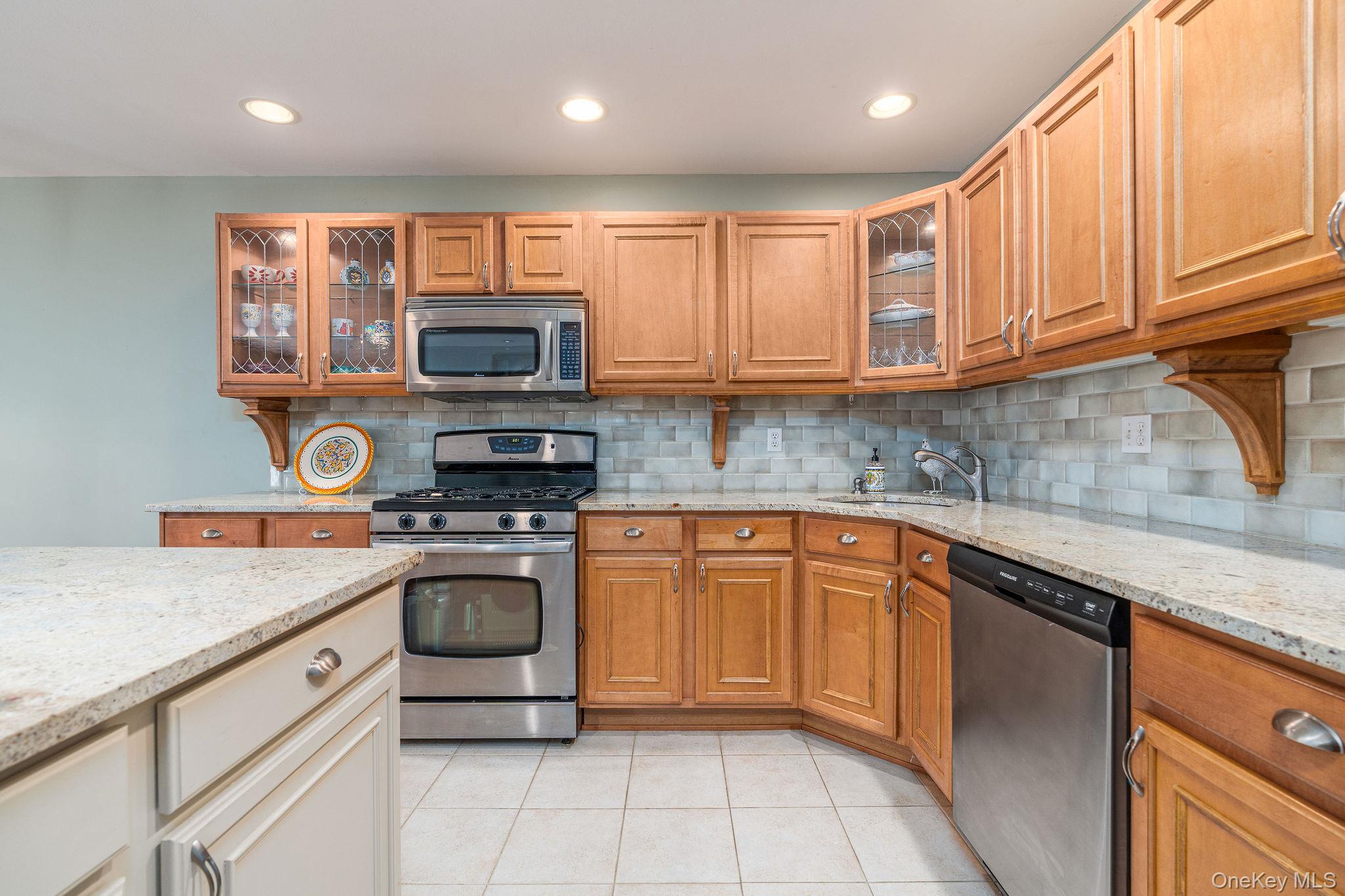 606 Willow Pond Drive 606 Property Photo 10