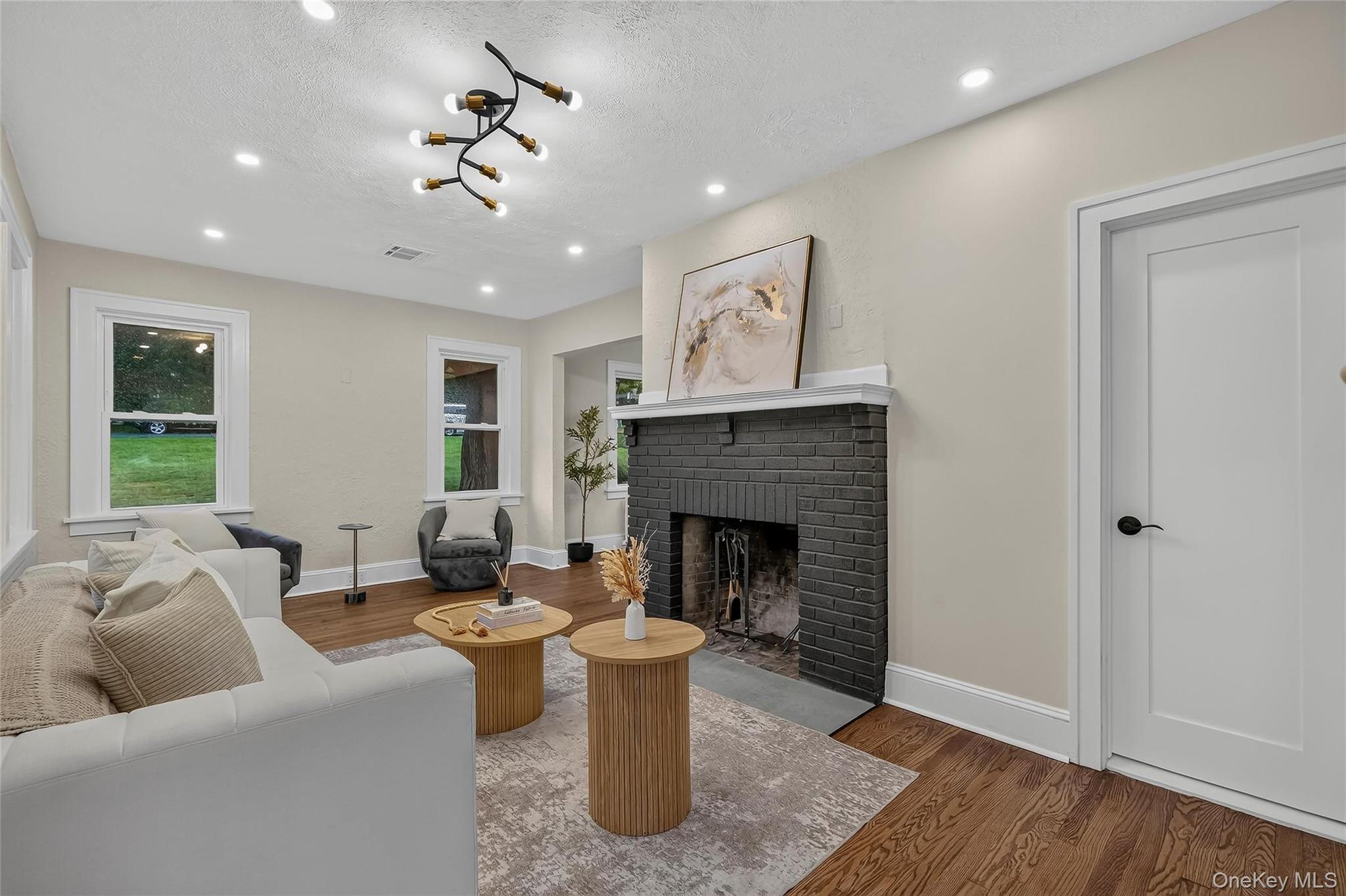 16 Maple Avenue Property Photo 5
