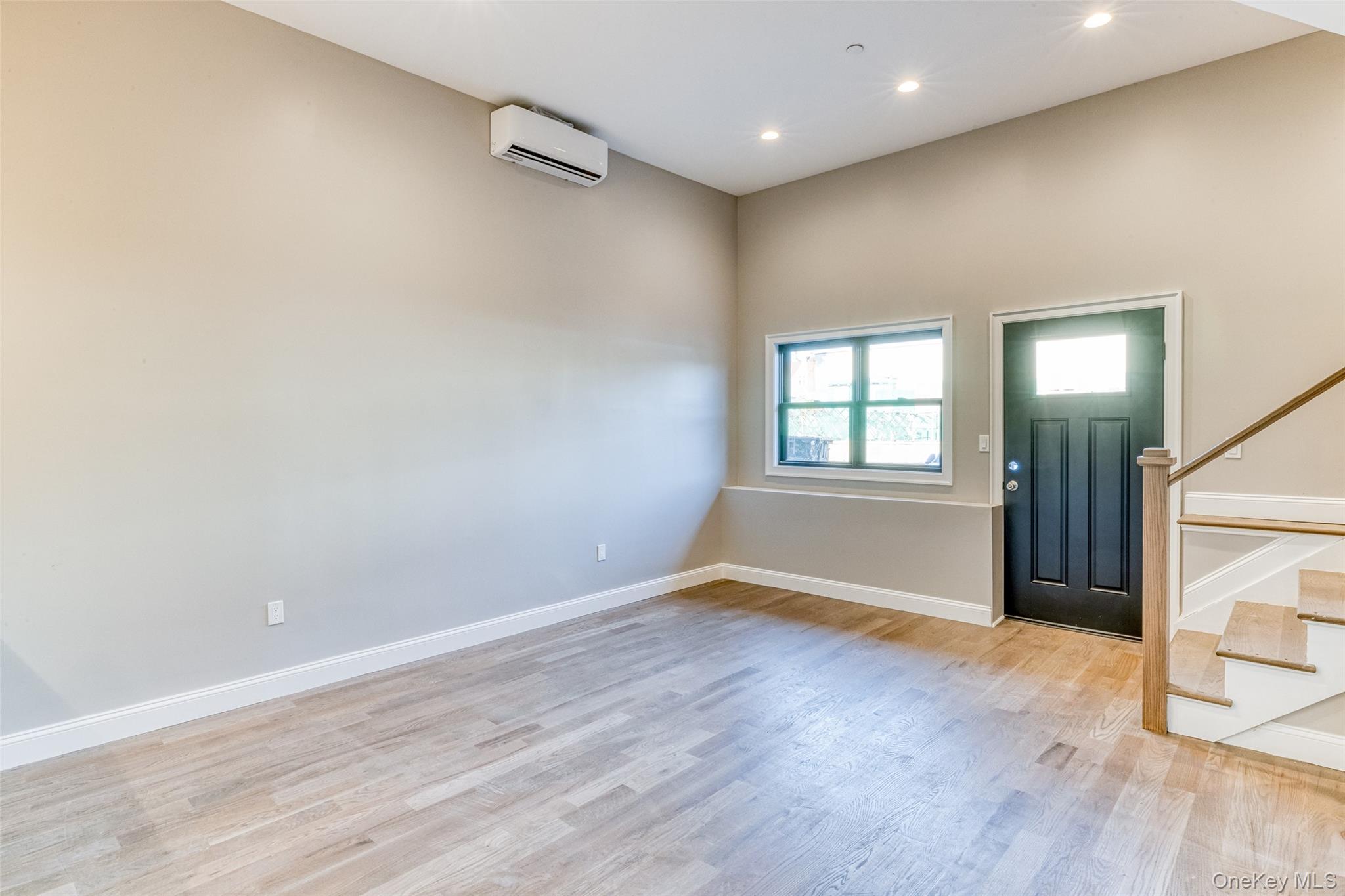 78 Roslyn Road Property Photo 3