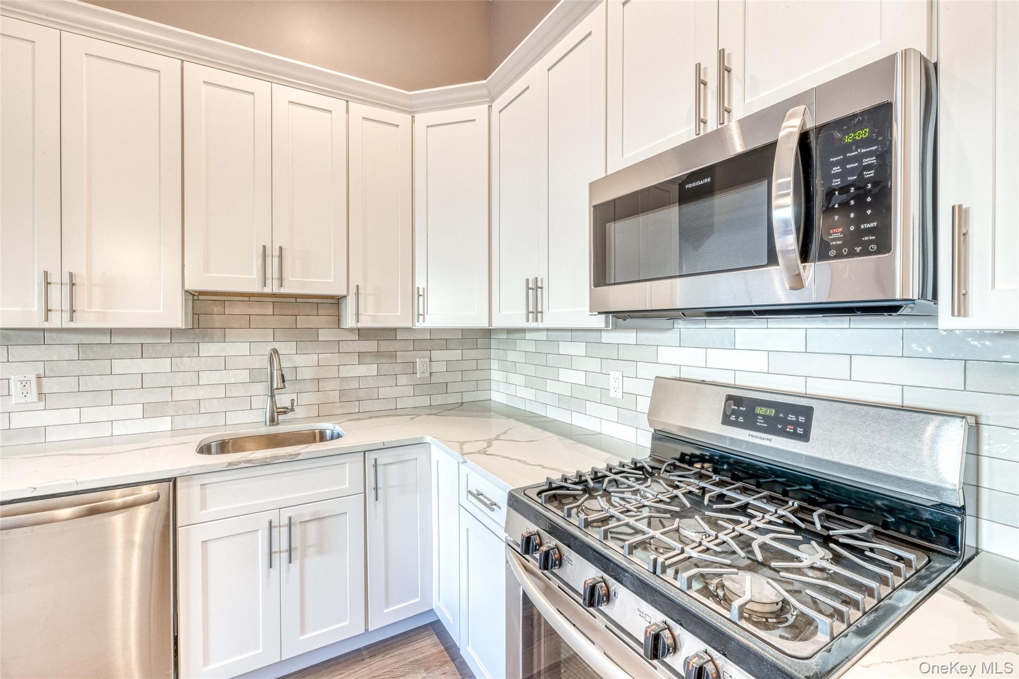 78 Roslyn Road Property Photo 4