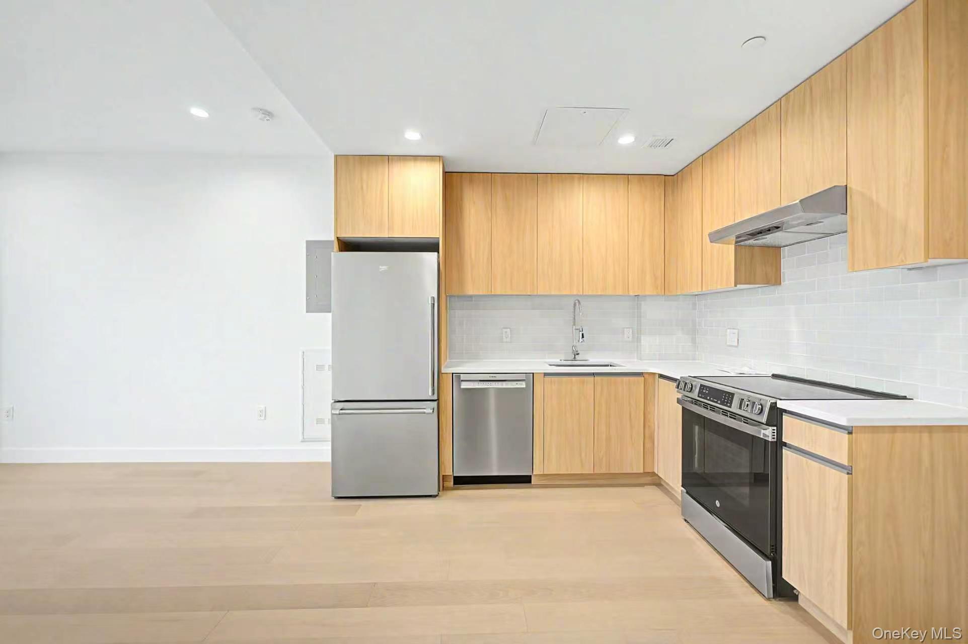 150-02 Northern Boulevard 3f Property Photo 5