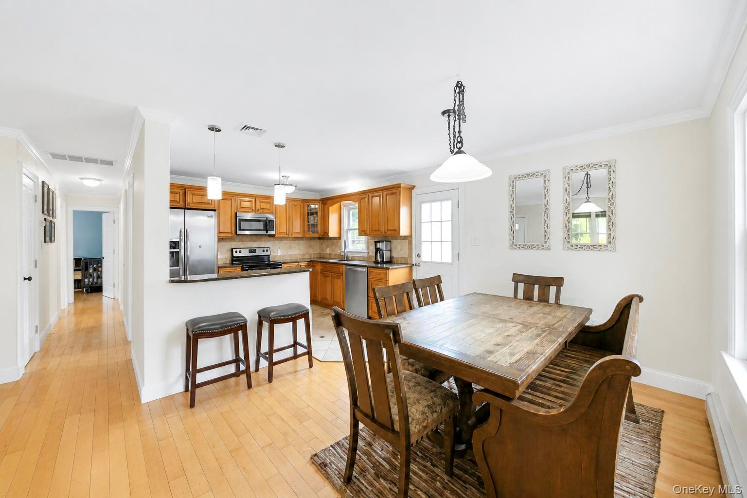 18 Hillcrest Road Property Photo 10