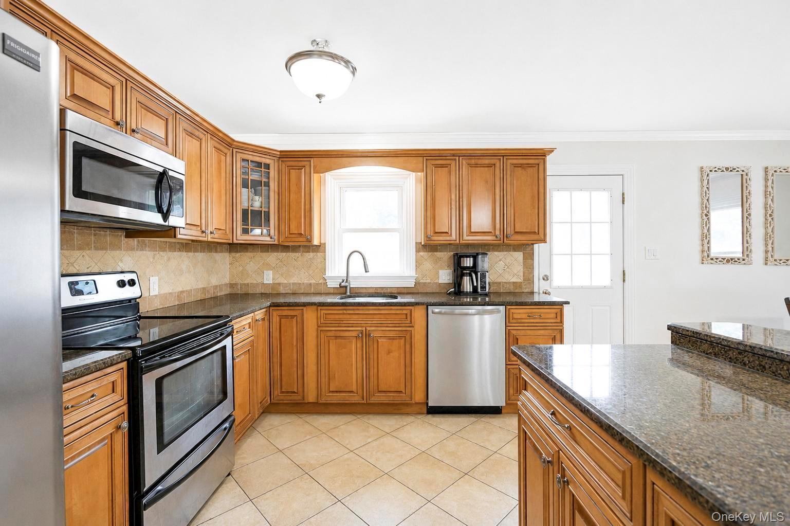 18 Hillcrest Road Property Photo 15
