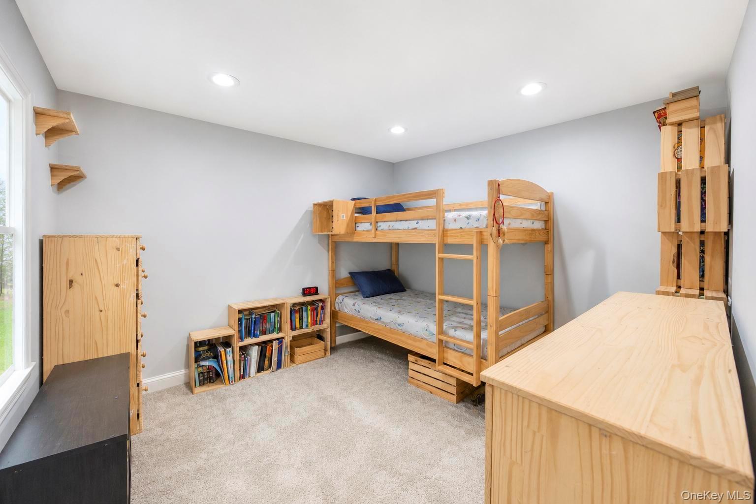 18 Hillcrest Road Property Photo 28