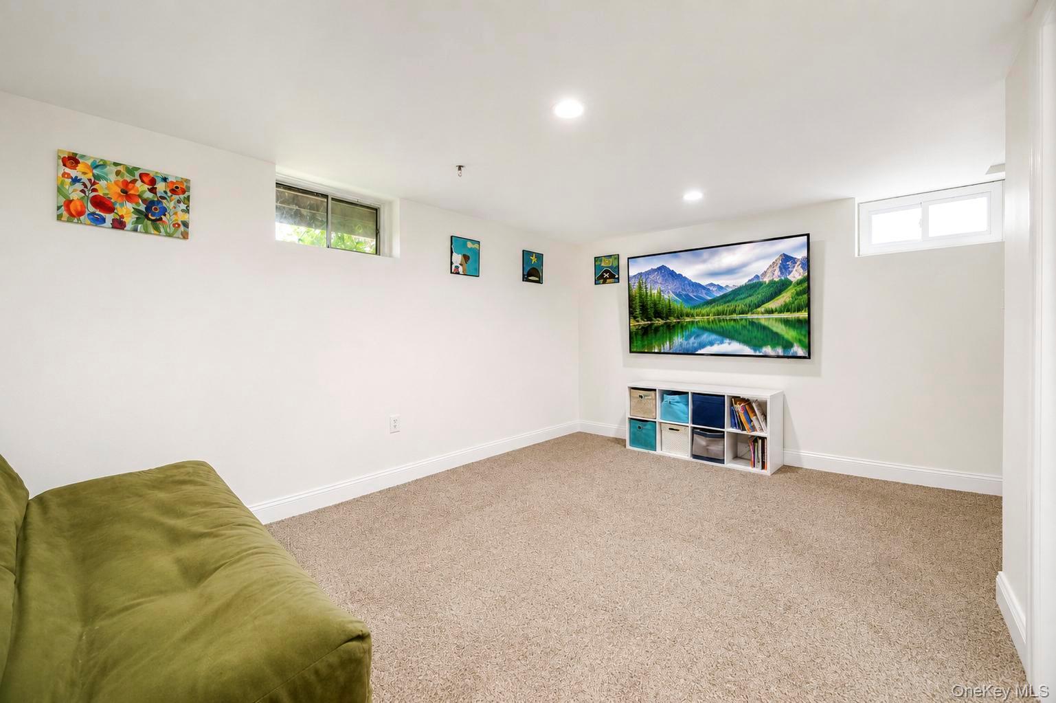 18 Hillcrest Road Property Photo 31