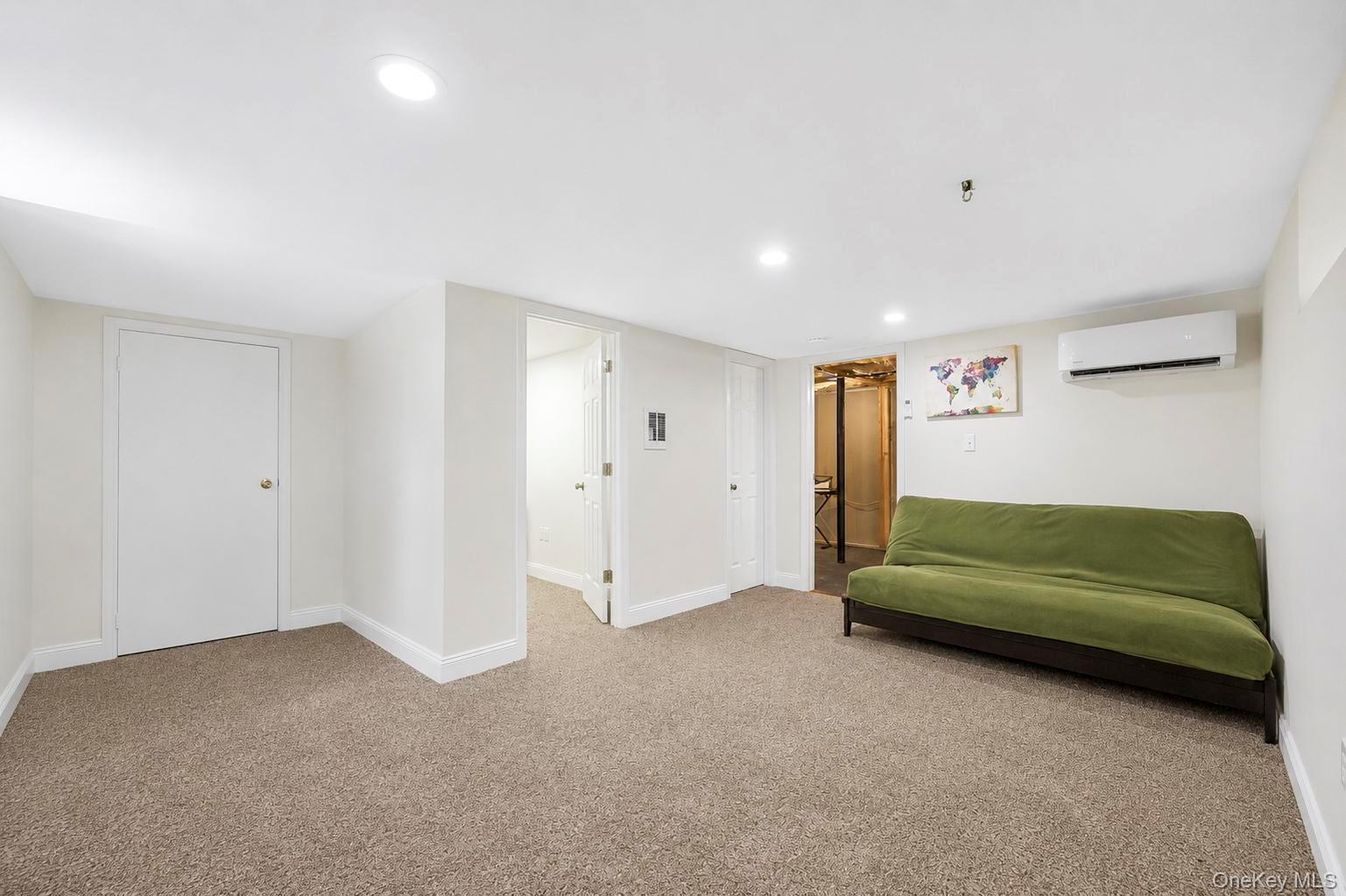 18 Hillcrest Road Property Photo 32