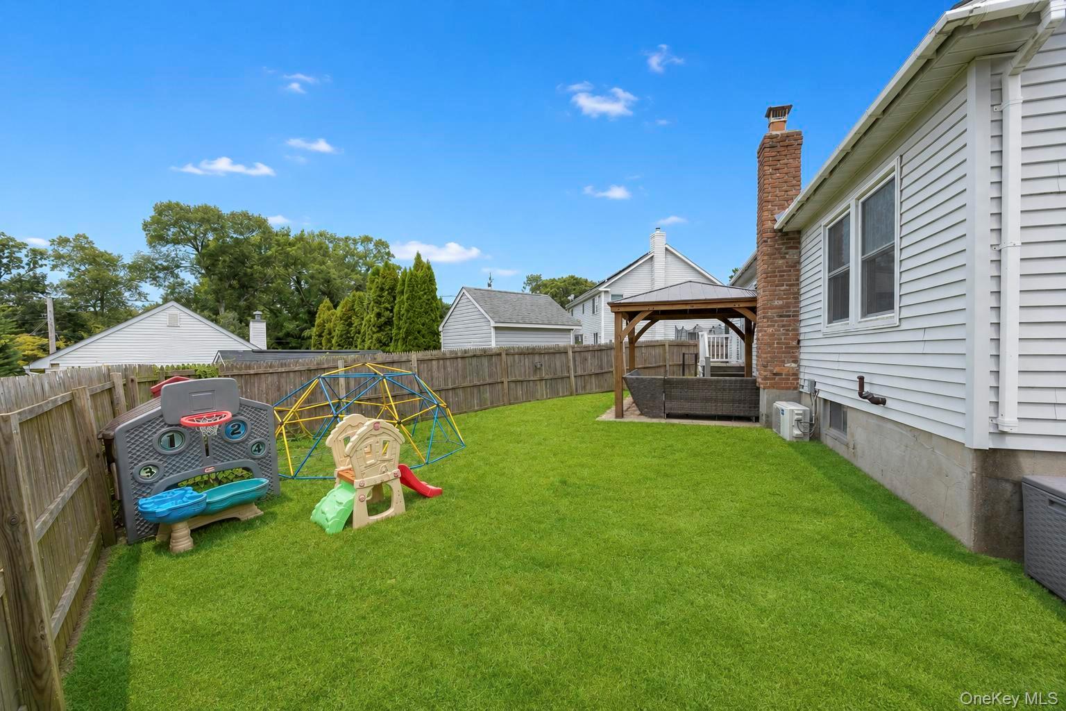 18 Hillcrest Road Property Photo 33