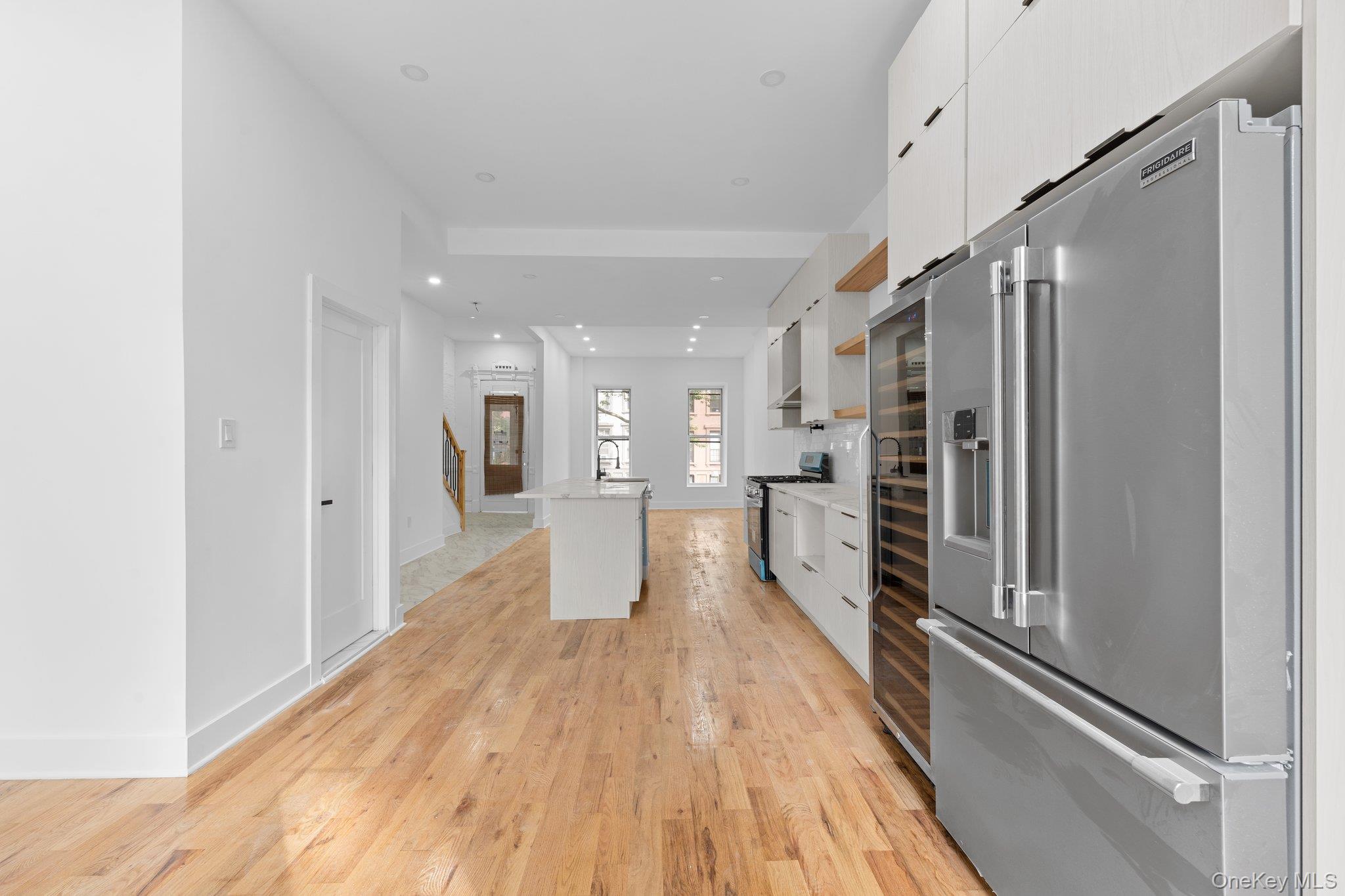 614 Madison Street Property Photo 5