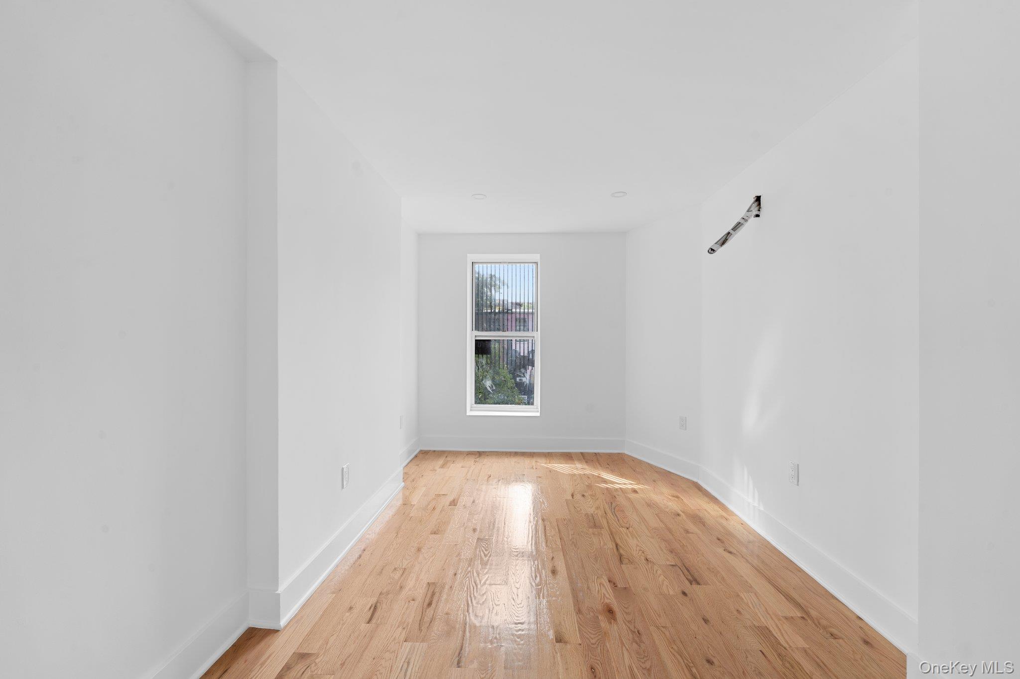 614 Madison Street Property Photo 10