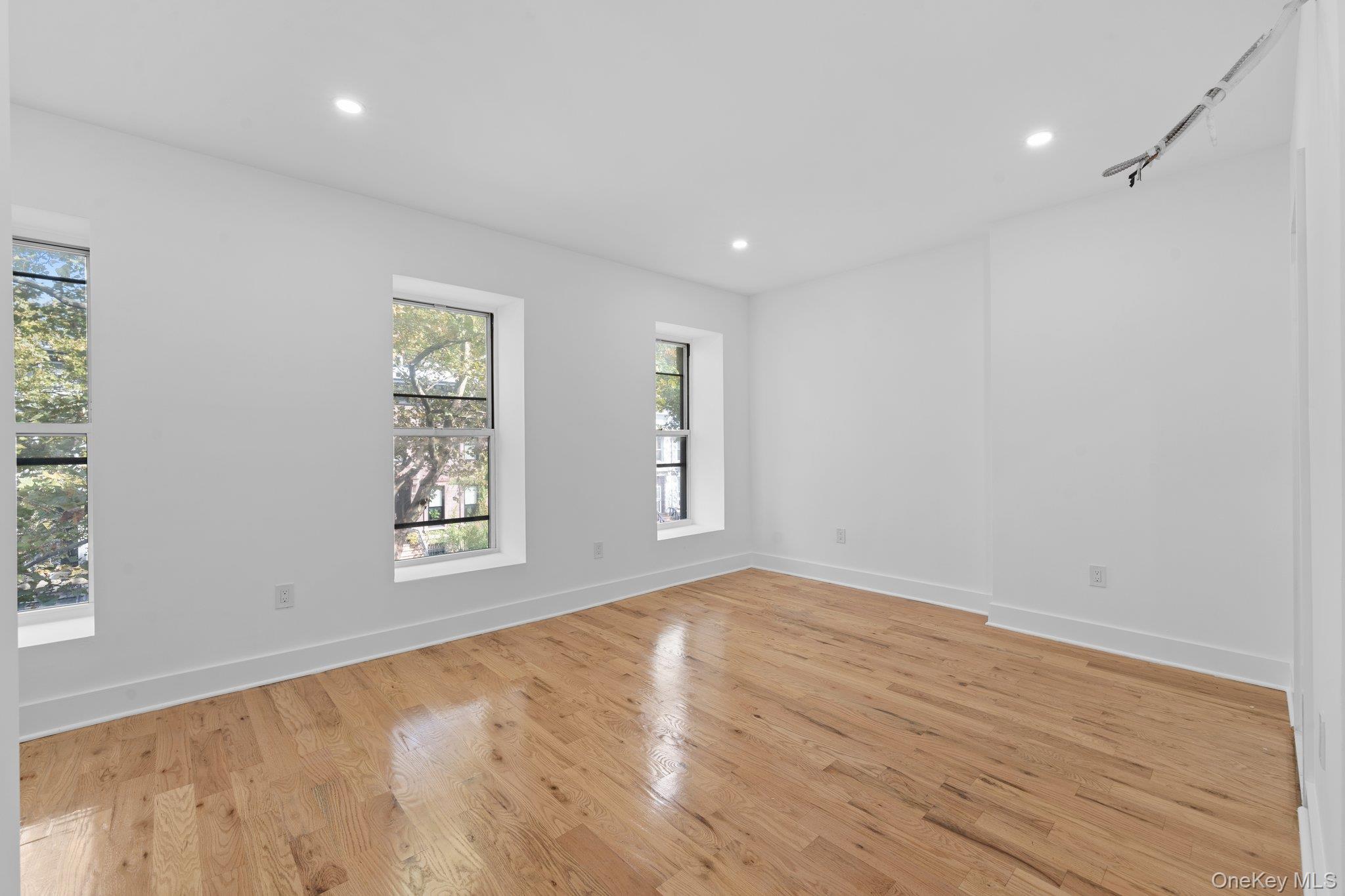 614 Madison Street Property Photo 11